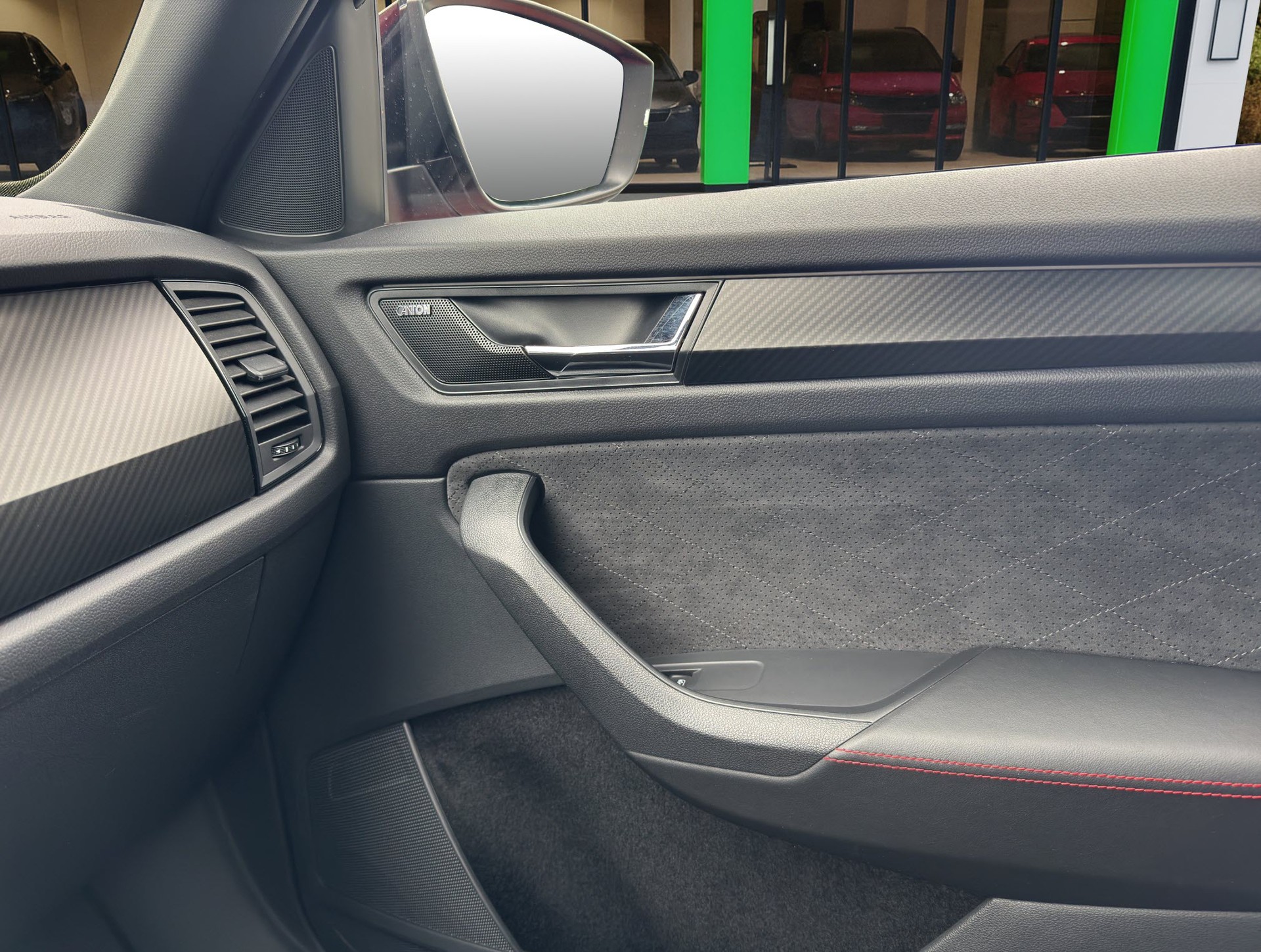 SKODA Kodiaq 2.0 Bi-TDI SCR RS 4x4 DSG-image-20