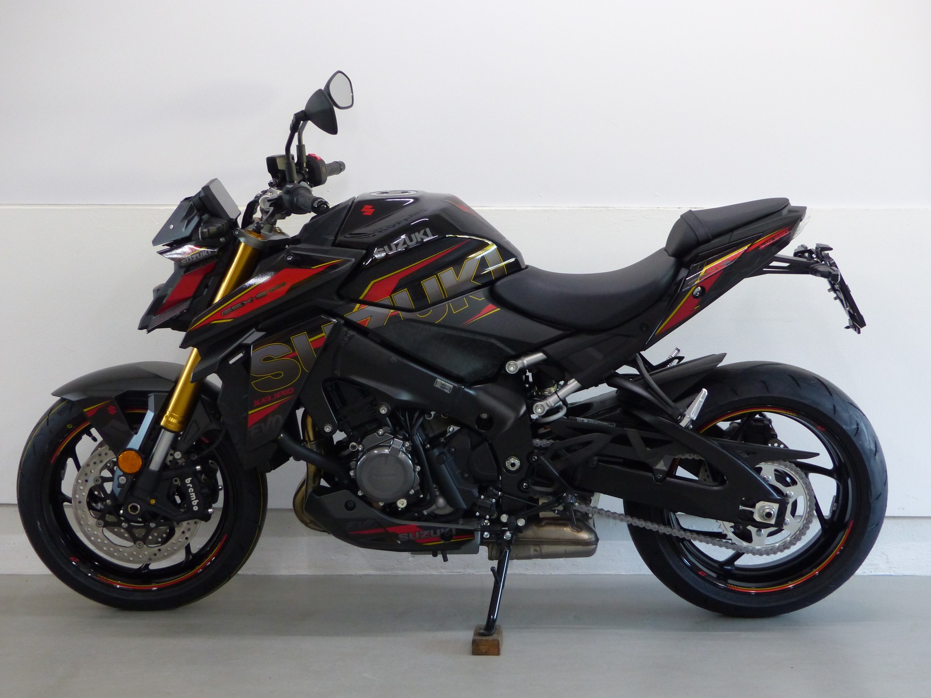 SUZUKI GSX-S 1000 ABS Black EVO-image-9