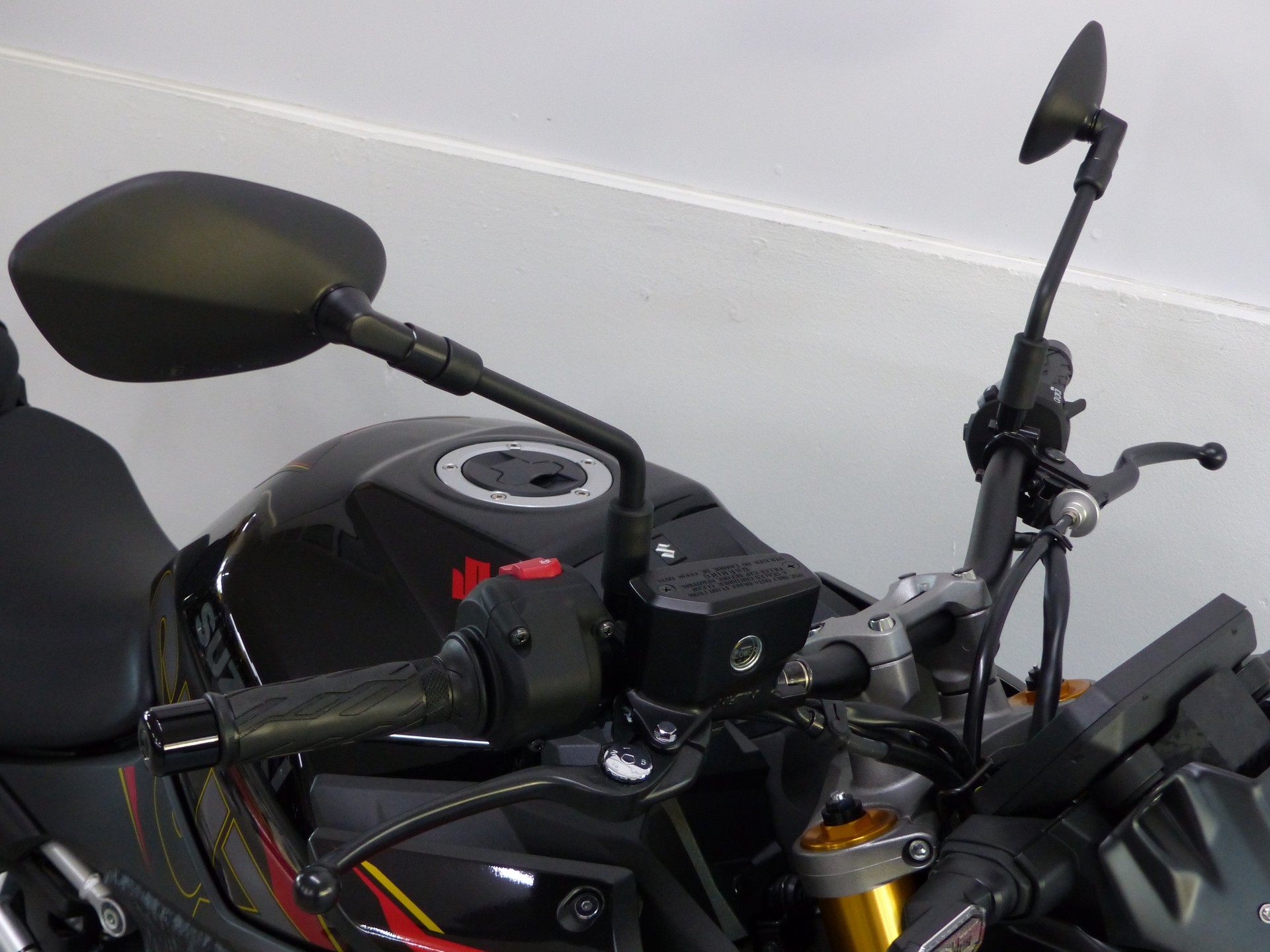 SUZUKI GSX-S 1000 ABS Black EVO-image-5