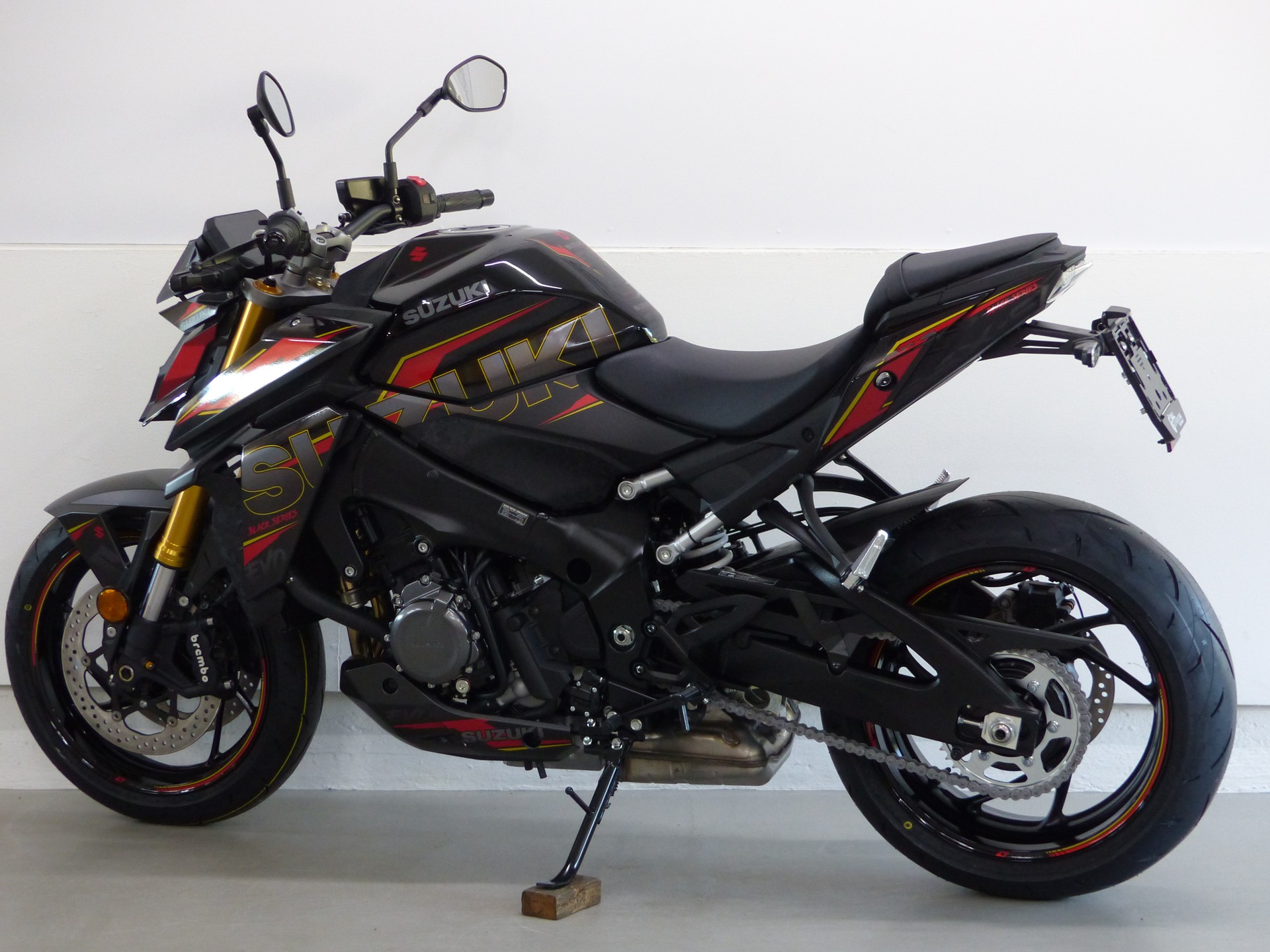SUZUKI GSX-S 1000 ABS Black EVO-image-10