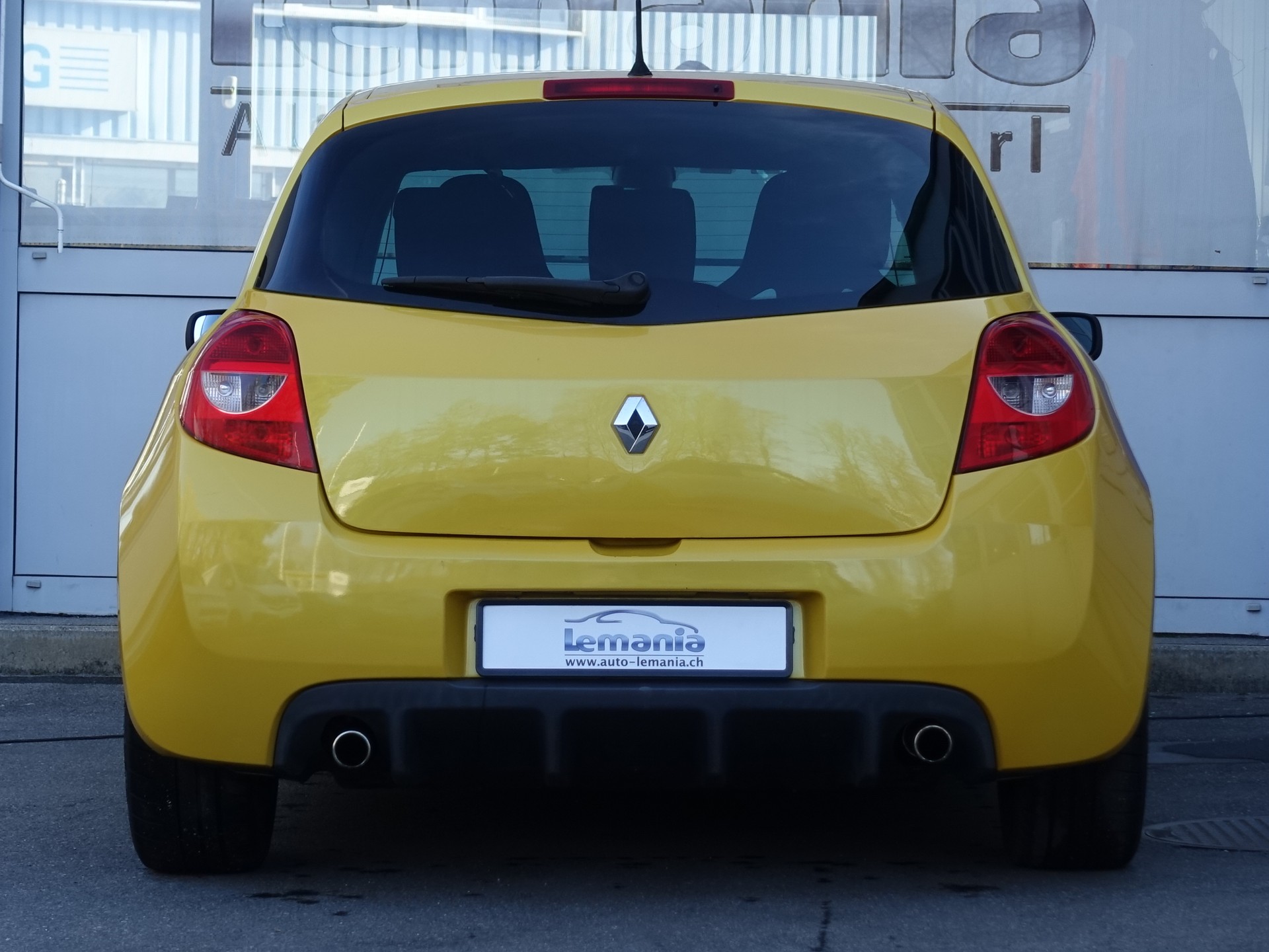 RENAULT Clio 2.0 16V Sport F1 Team-image-4