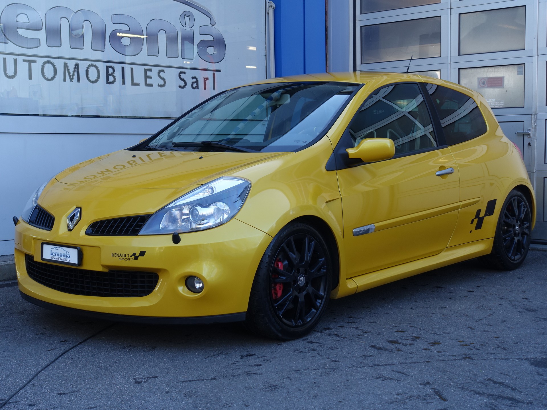 RENAULT Clio 2.0 16V Sport F1 Team-image-1
