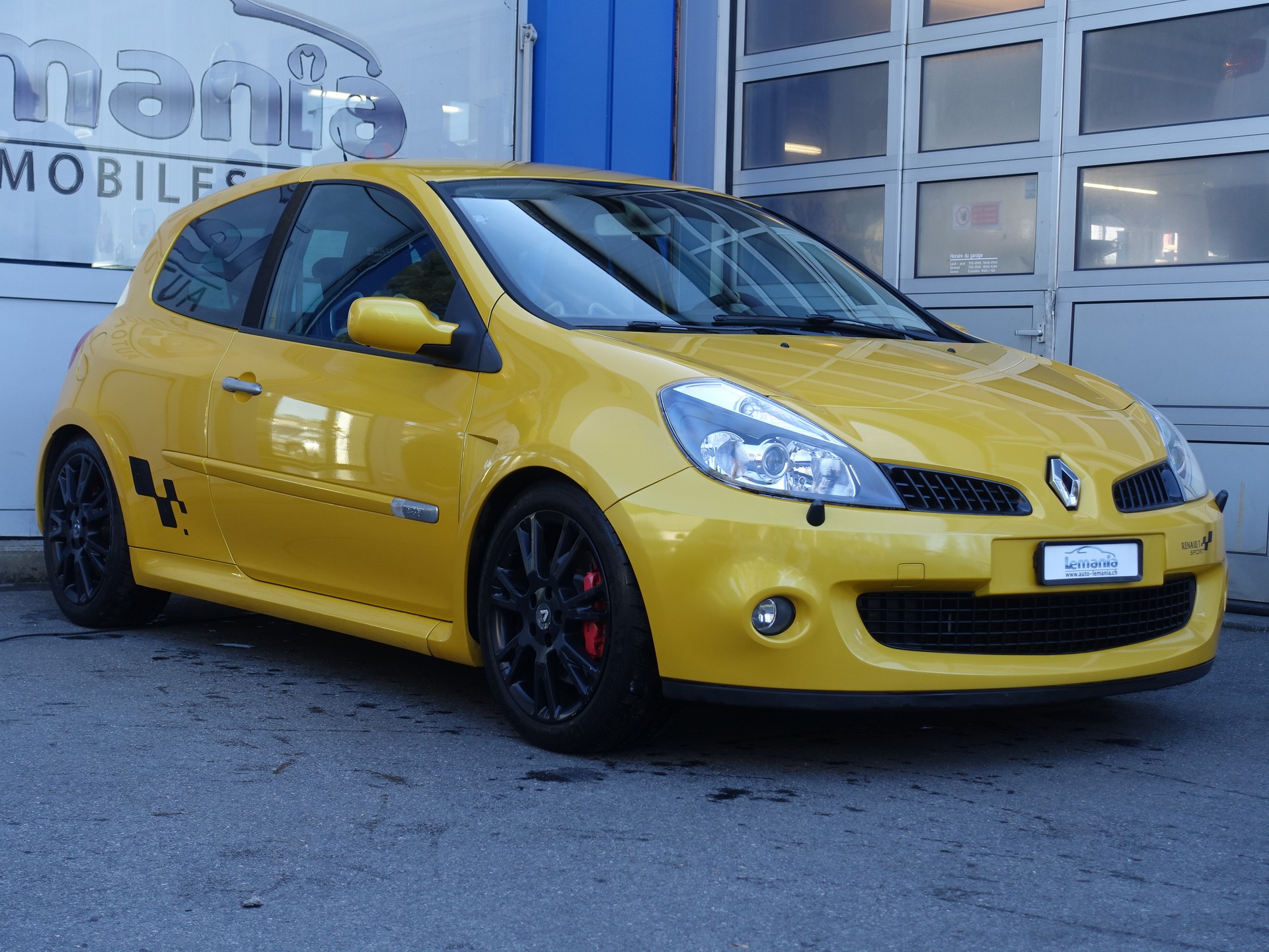 RENAULT Clio 2.0 16V Sport F1 Team-image-0