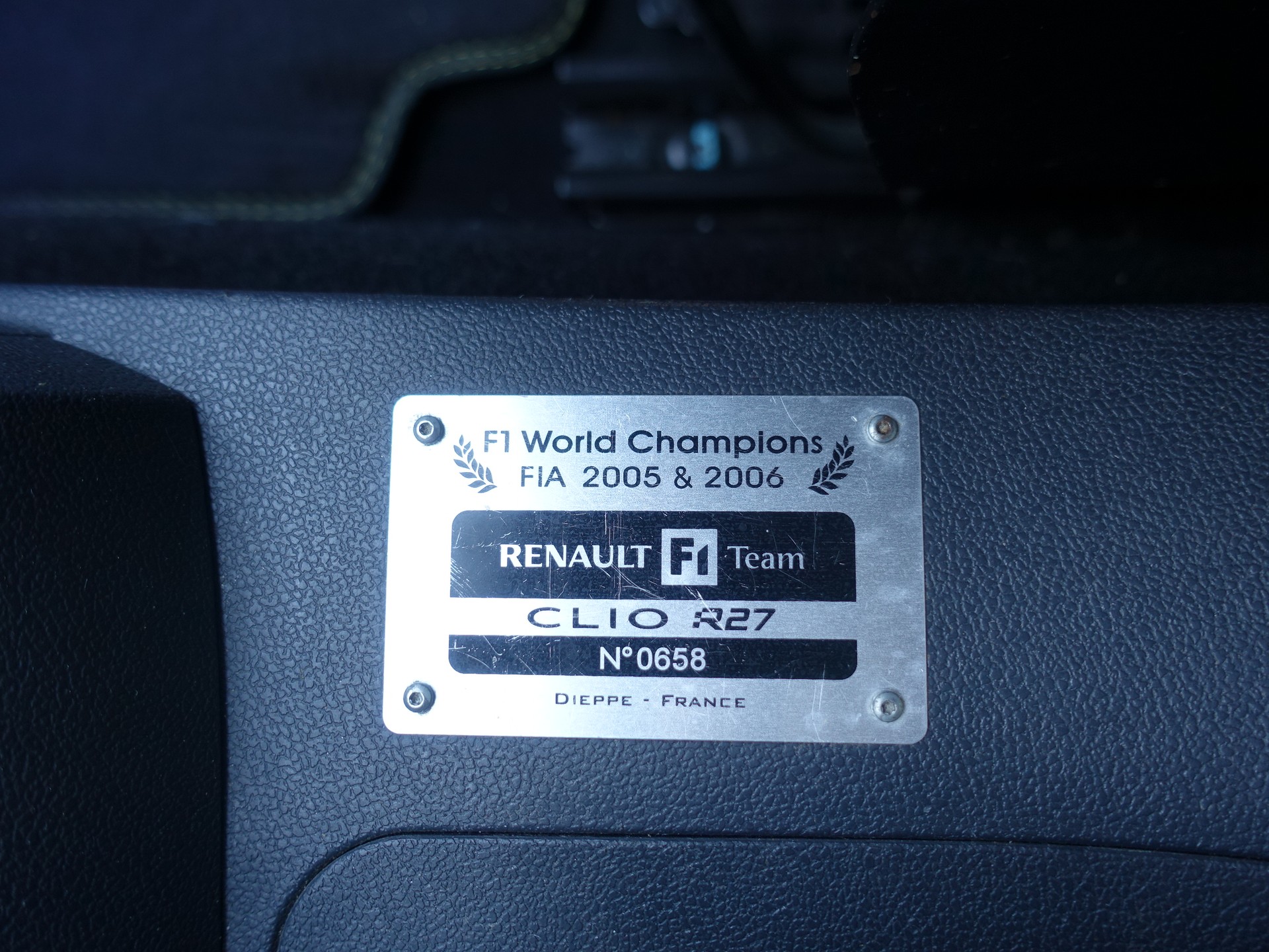 RENAULT Clio 2.0 16V Sport F1 Team-image-8