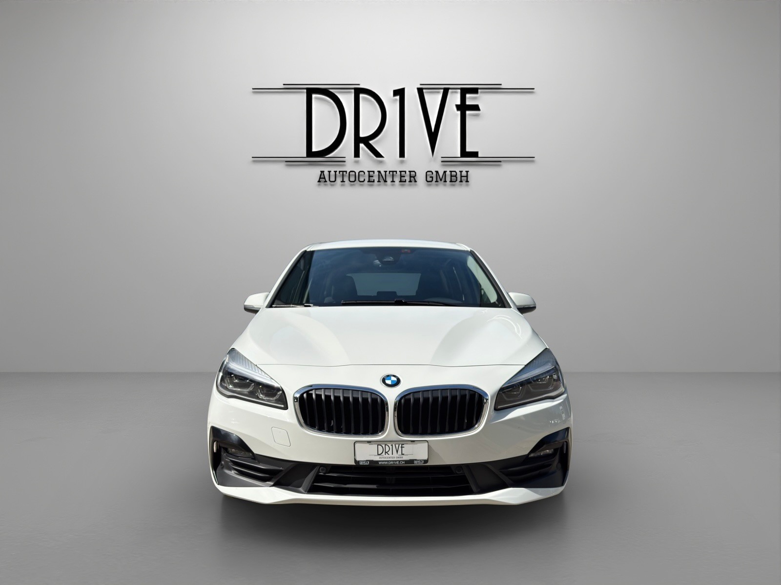 BMW 218d xDrive Gran Tourer Steptronic-image-1