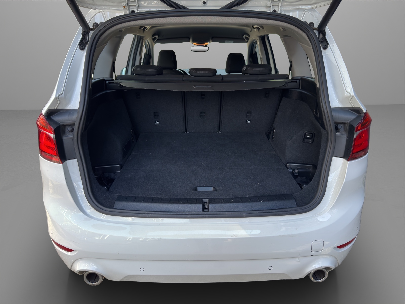 BMW 218d xDrive Gran Tourer Steptronic-image-11