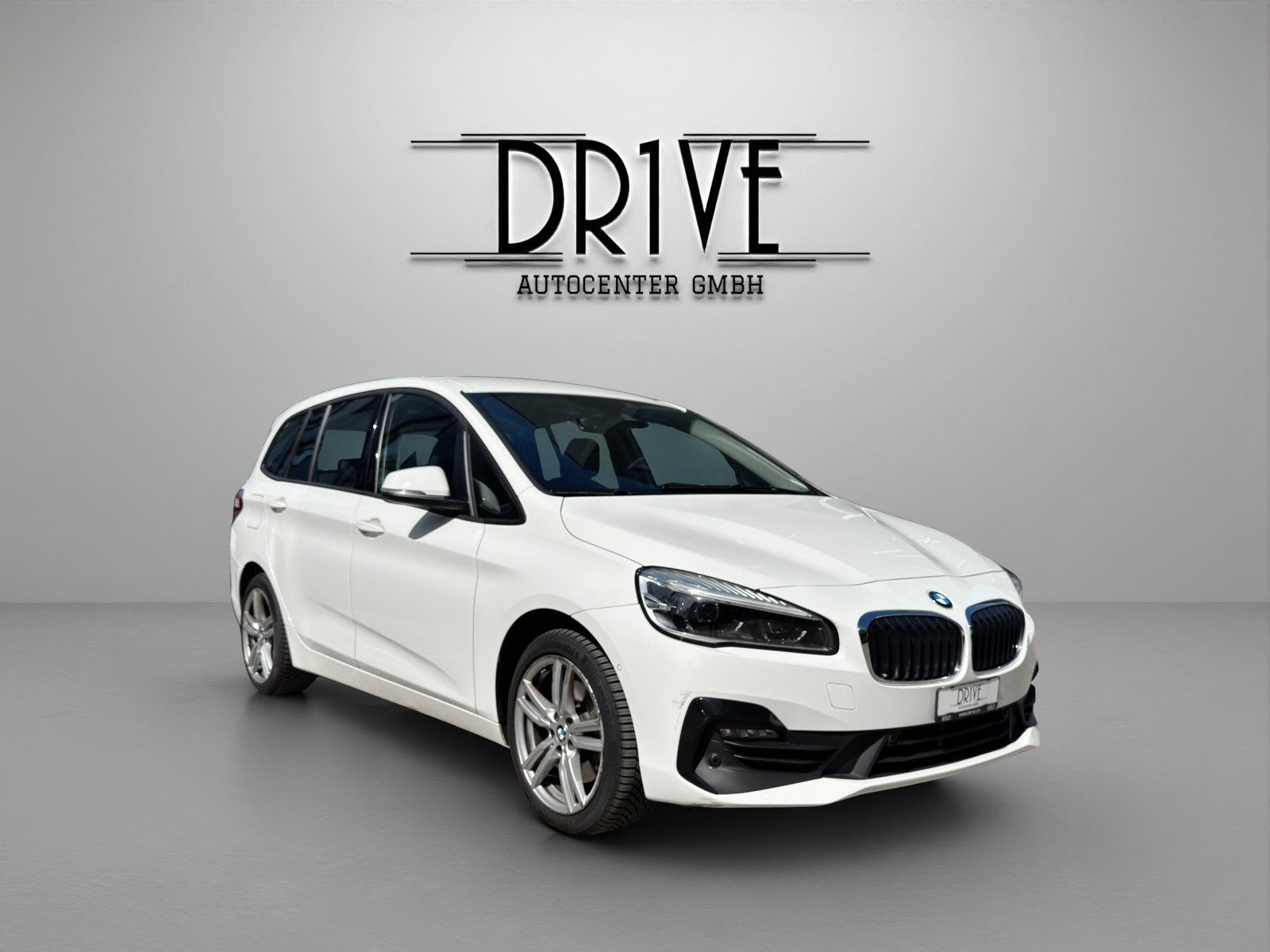 BMW 218d xDrive Gran Tourer Steptronic-image-2