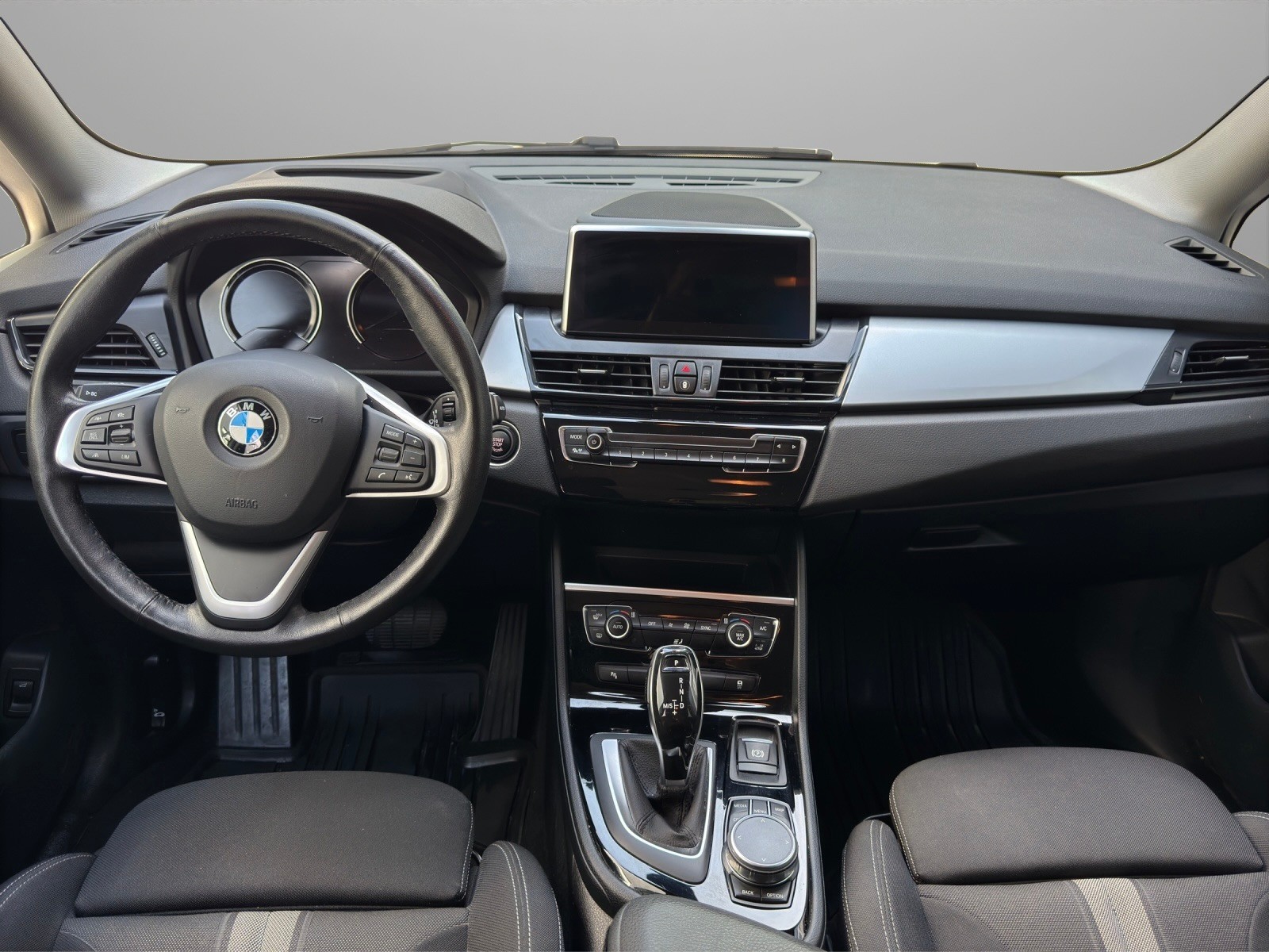 BMW 218d xDrive Gran Tourer Steptronic-image-8