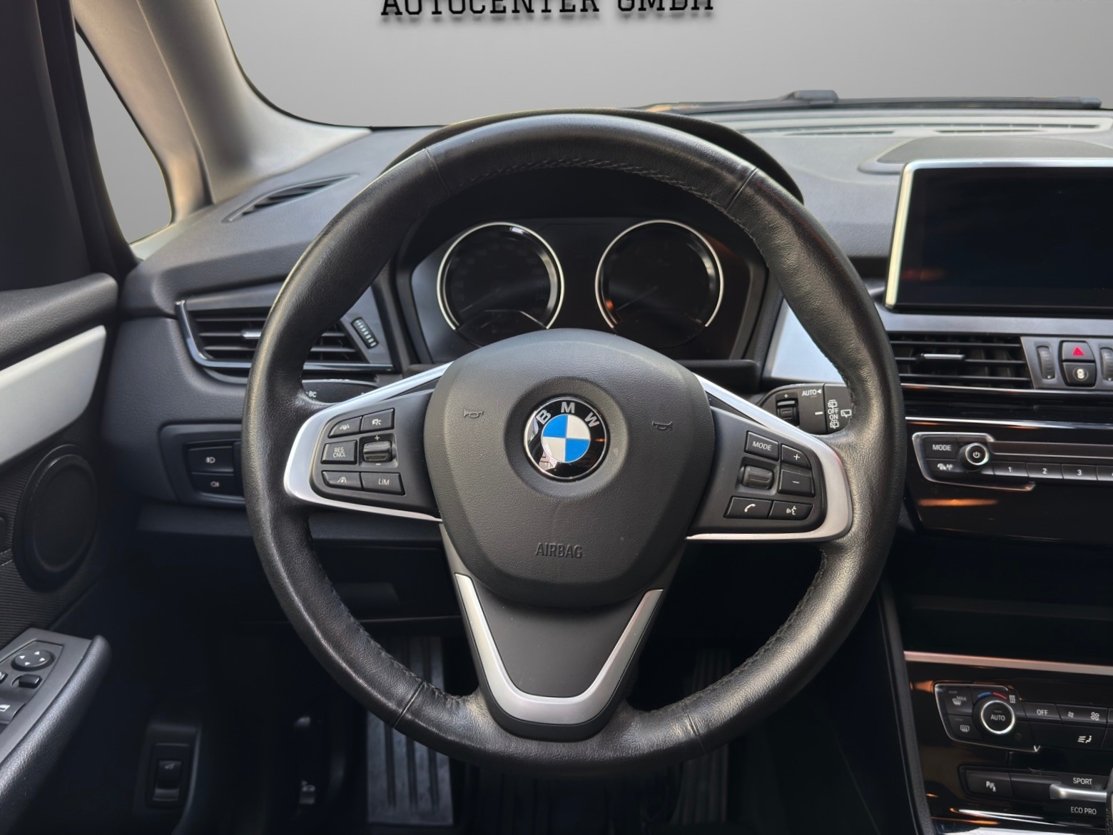 BMW 218d xDrive Gran Tourer Steptronic-image-9