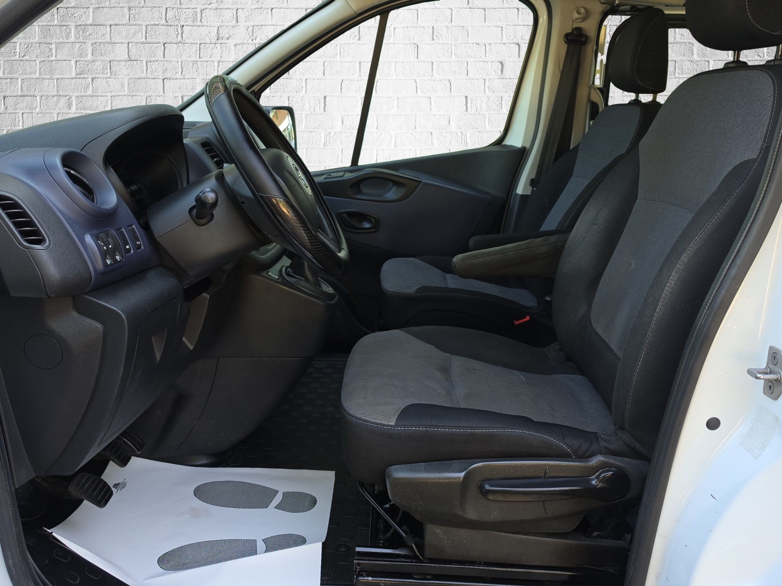 OPEL Vivaro 1.6 CDTI 2.9t L1H1-image-8