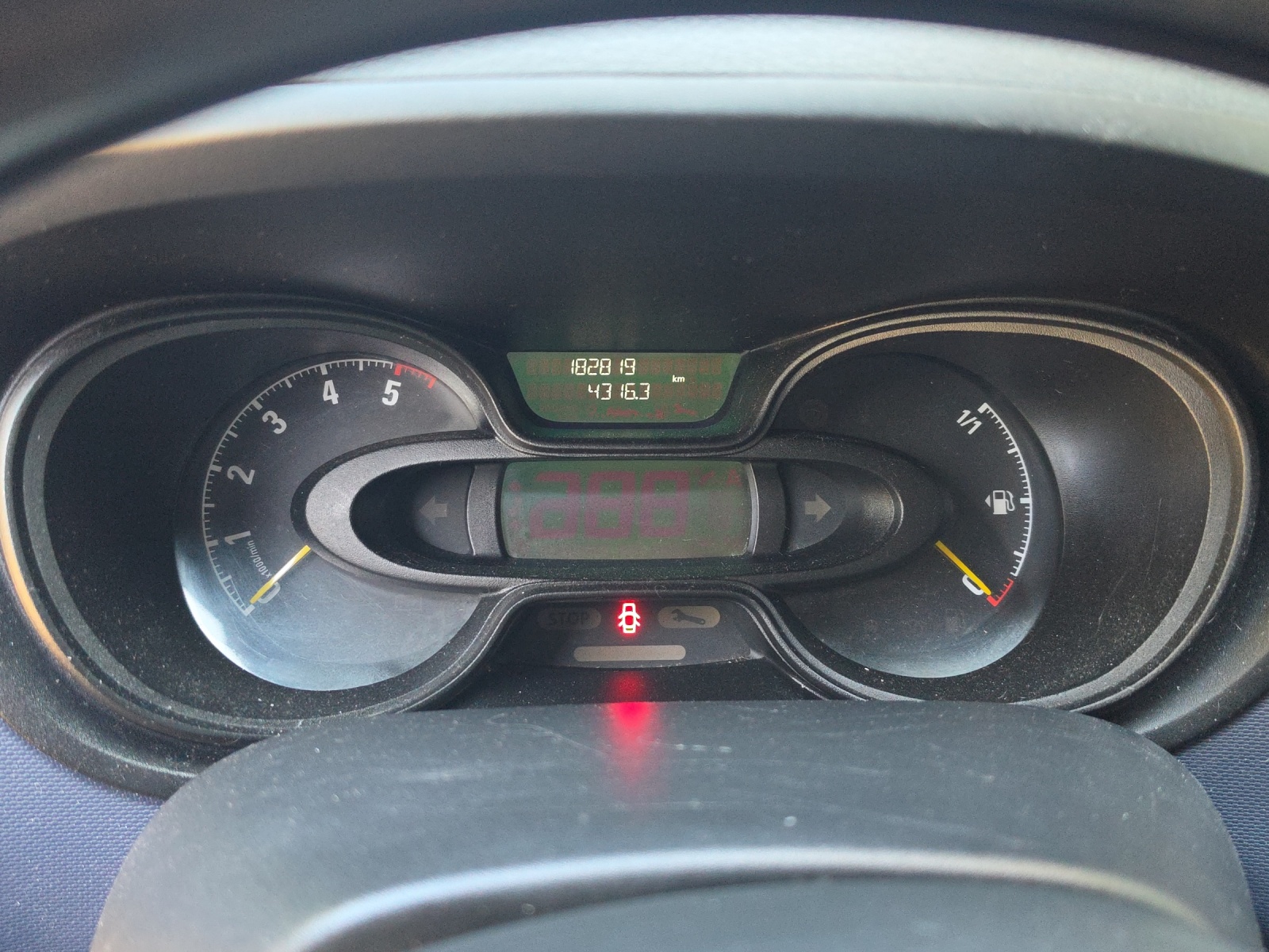 OPEL Vivaro 1.6 CDTI 2.9t L1H1-image-14