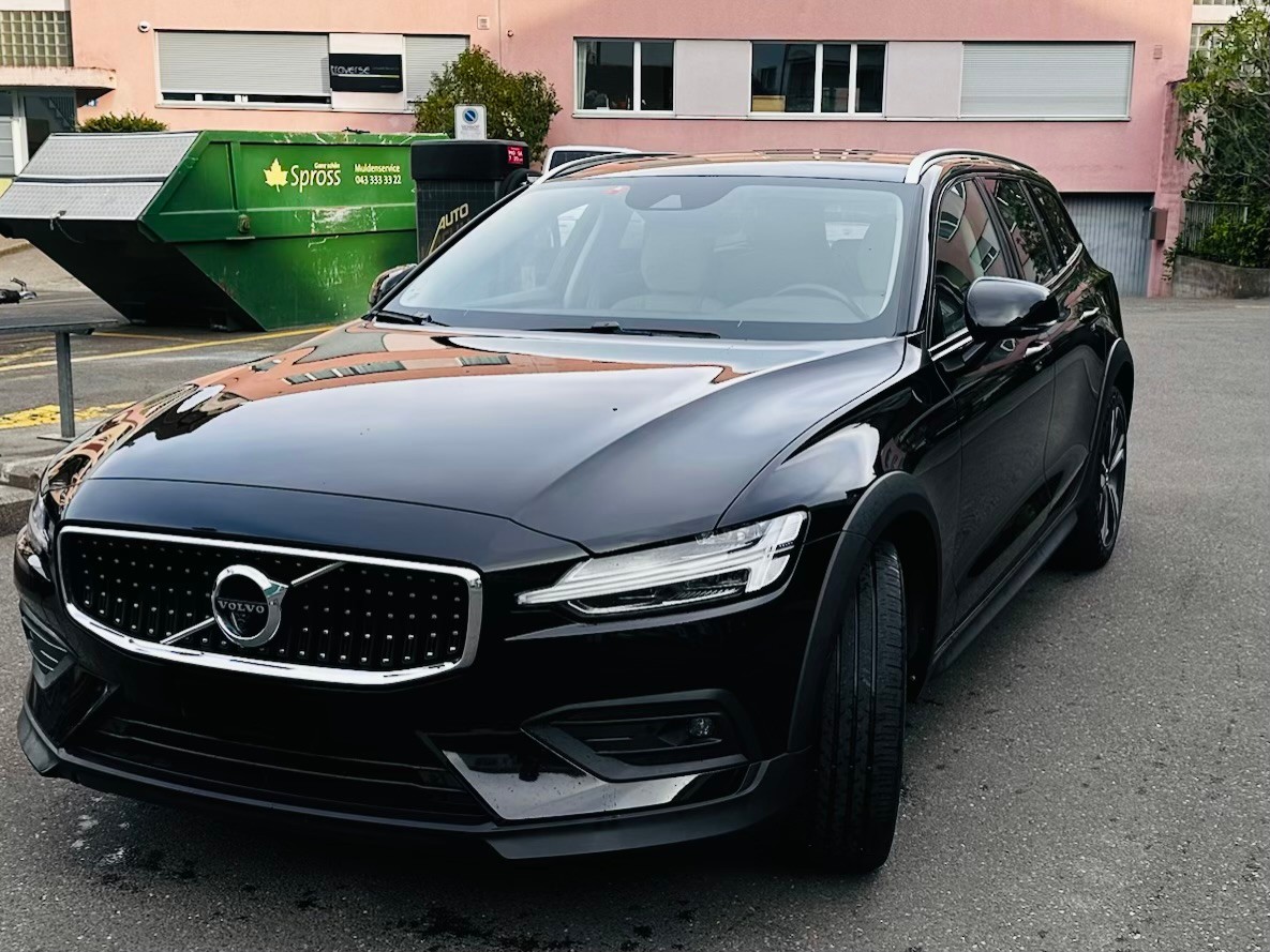 VOLVO Cross Country 2.0 B4 AWD-image-0