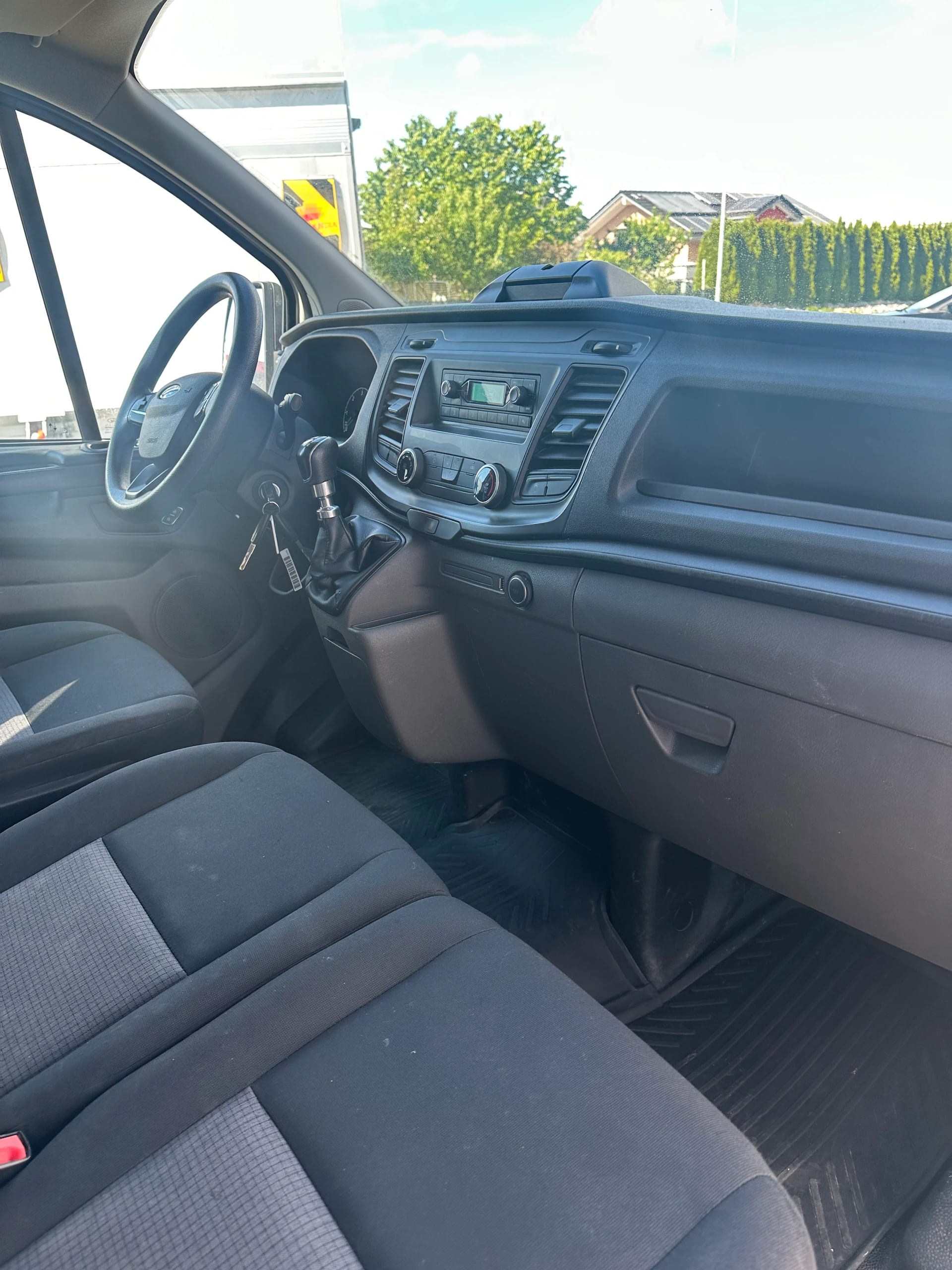 FORD Transit Custom Van 280 L1 2.0 TDCi 105 Basis-image-12
