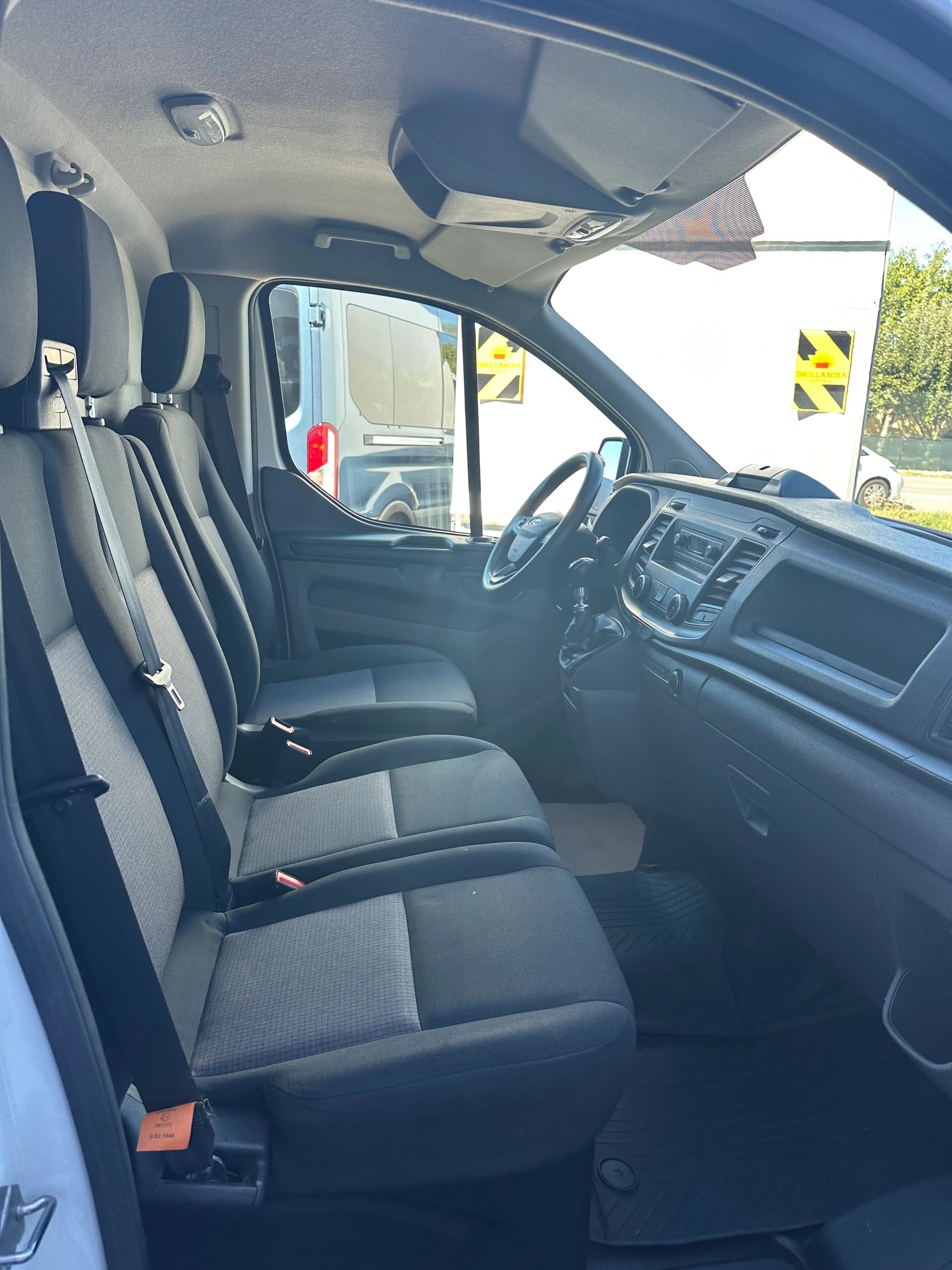 FORD Transit Custom Van 280 L1 2.0 TDCi 105 Basis-image-12
