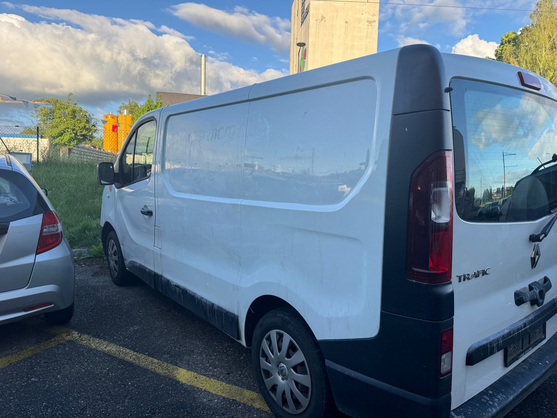 RENAULT Trafic 1.6 ENERGY TwinT. dCi120 2.9t Busin. L1H1-image-2
