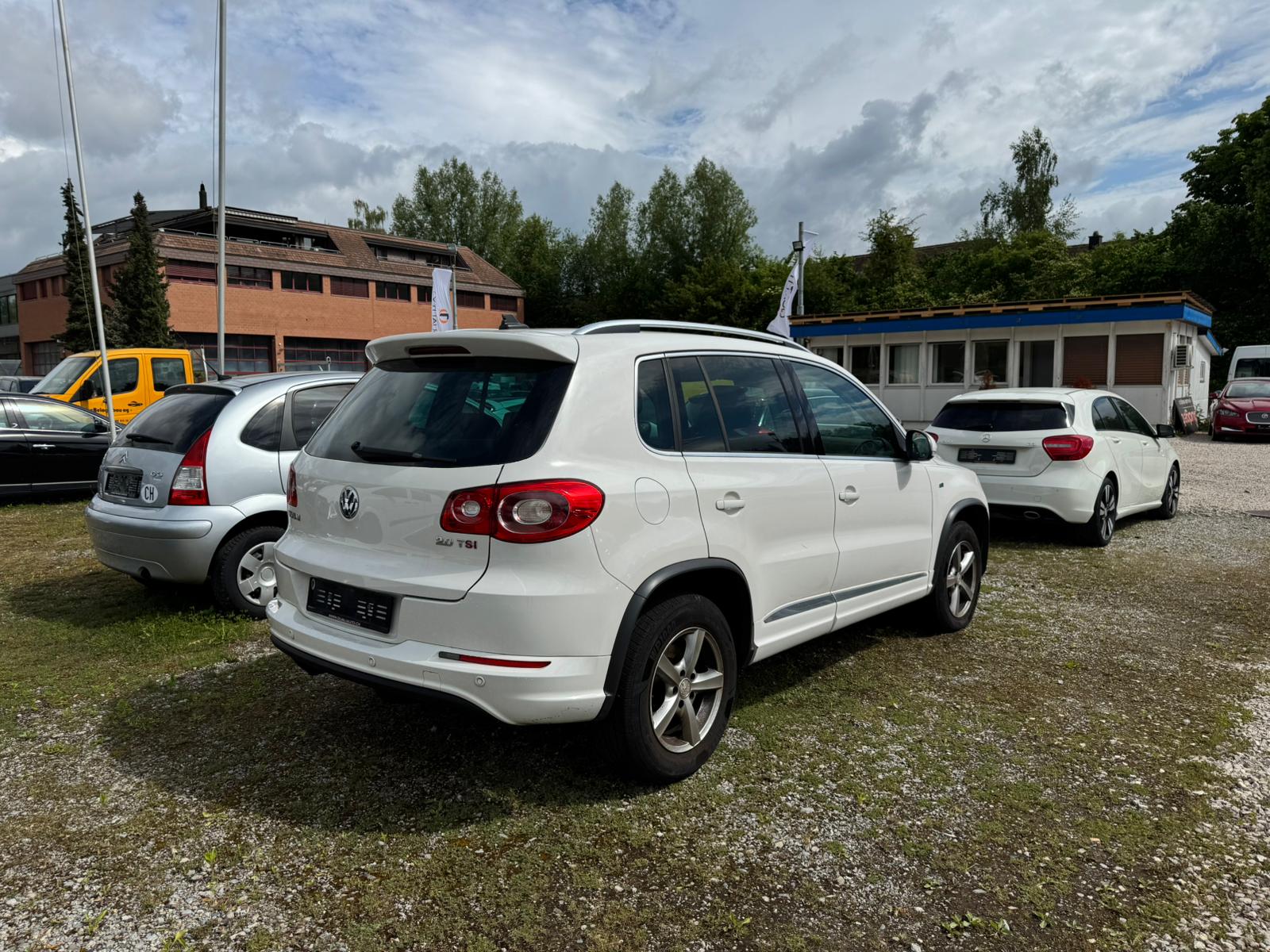 VW Tiguan 2.0 TSI Sport&Style Tiptronic-showroom-element-3