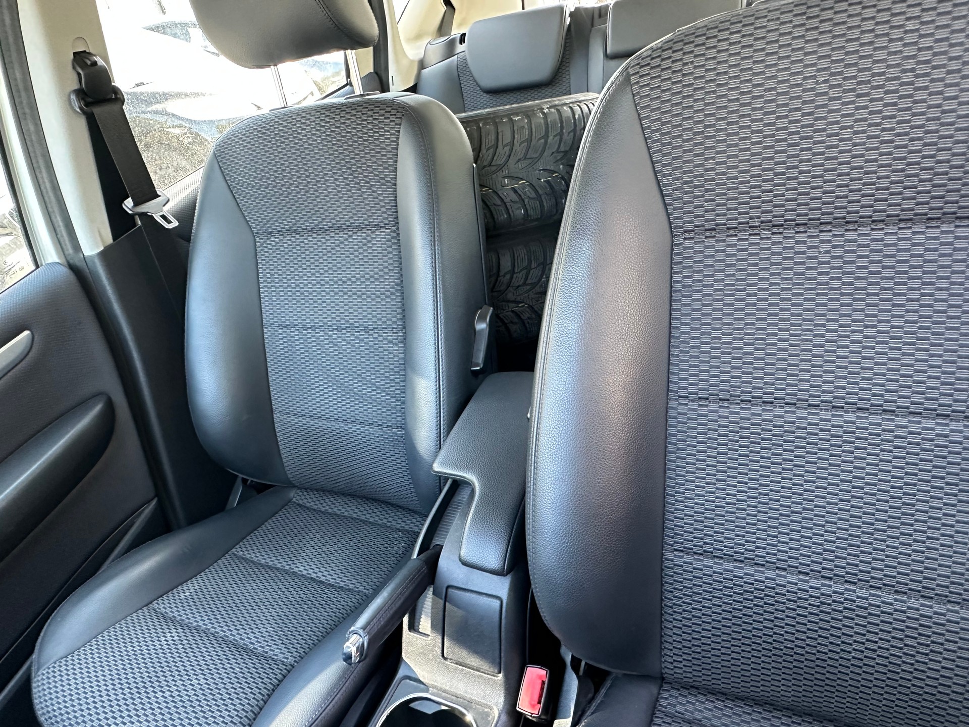 MERCEDES-BENZ A 160 (150) BlueEfficiency Avantgarde-image-2