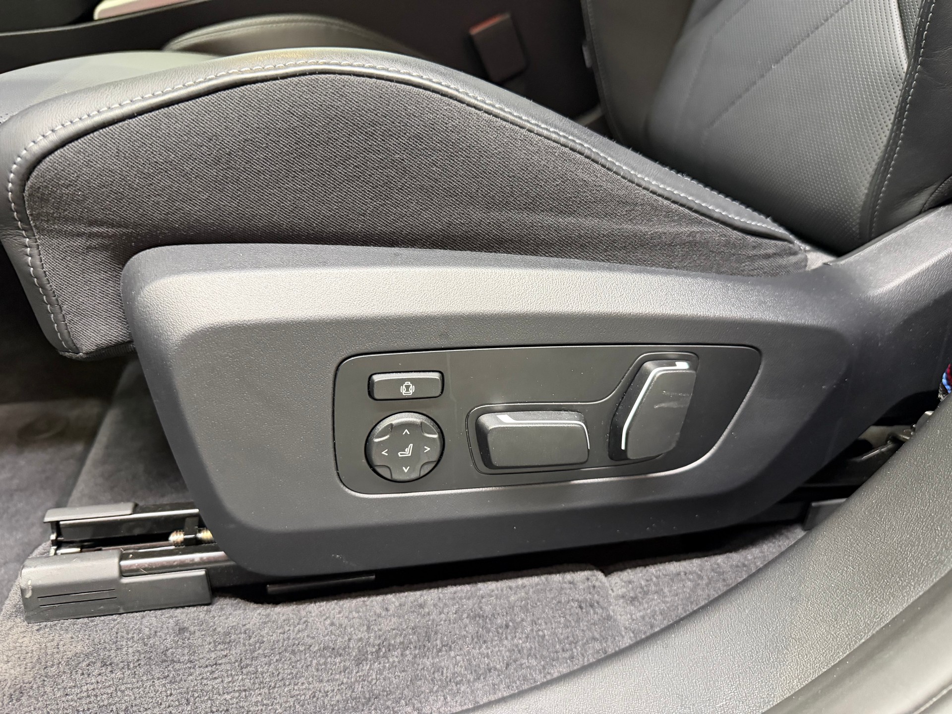 BMW X3 xDrive 48V 40d M Sport Pro-image-16