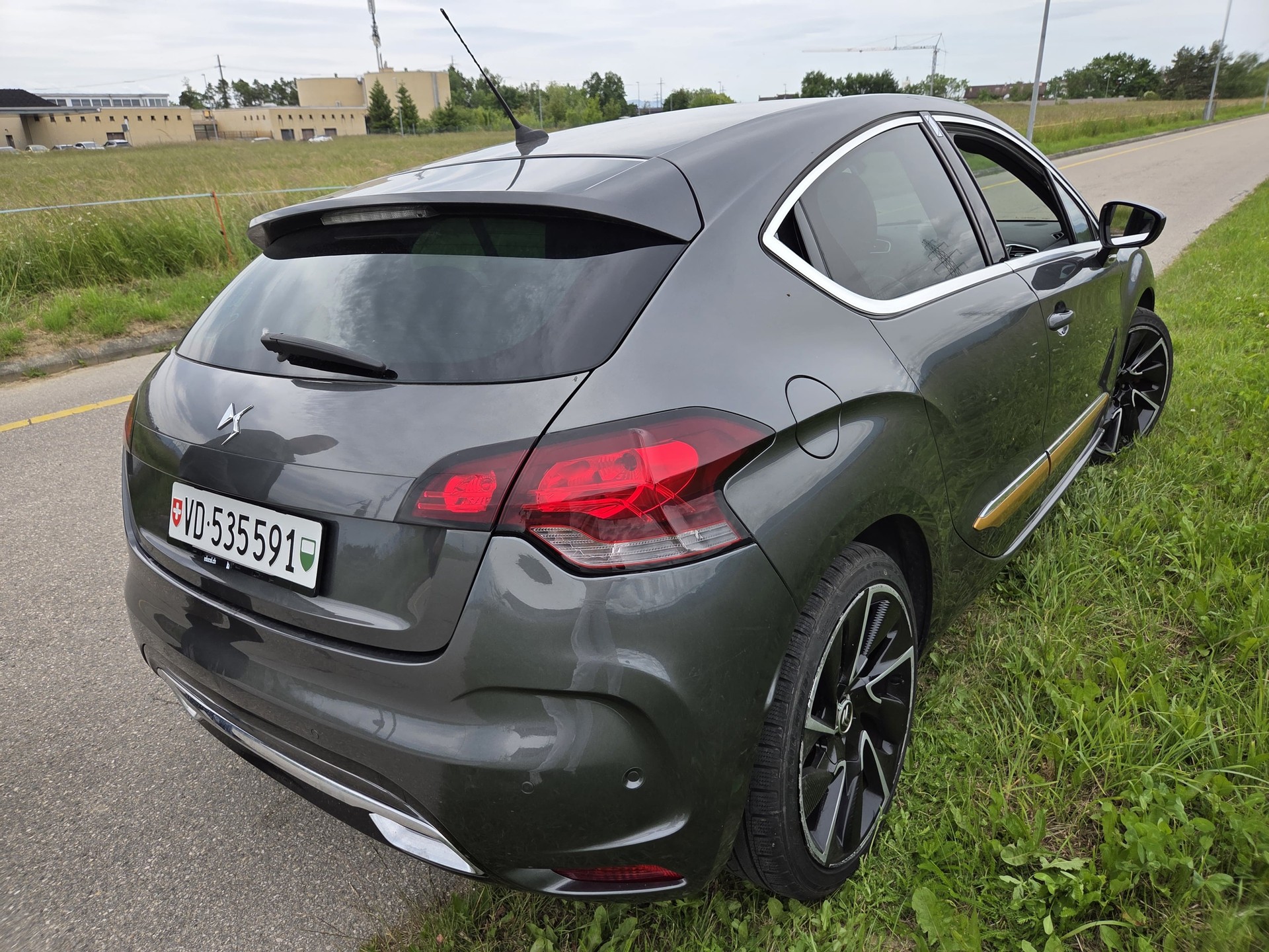 DS AUTOMOBILES DS4 1.6 THP Sport Chic-image-4