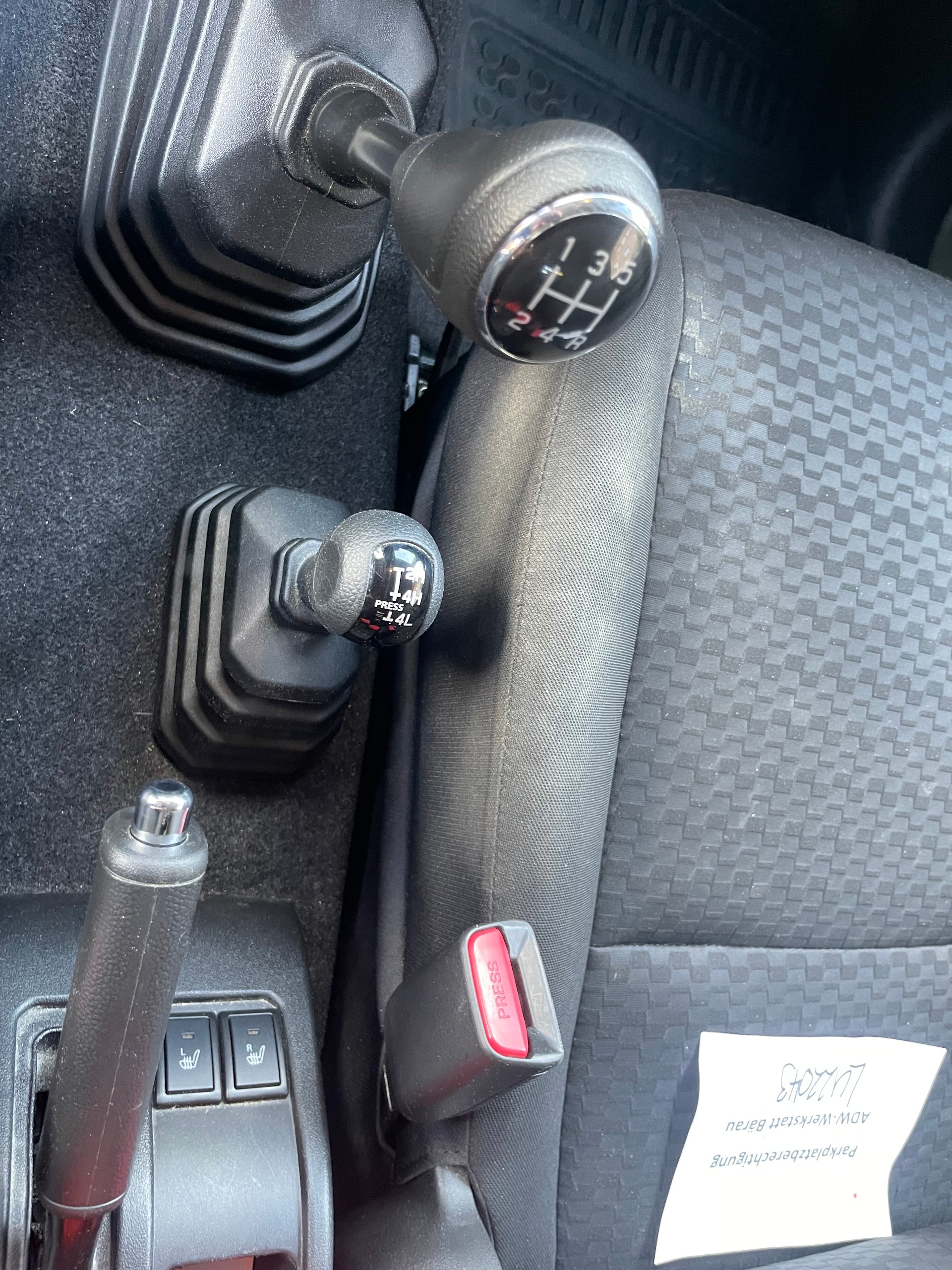 SUZUKI Jimny 1.5 Compact+ 4x4-image-12