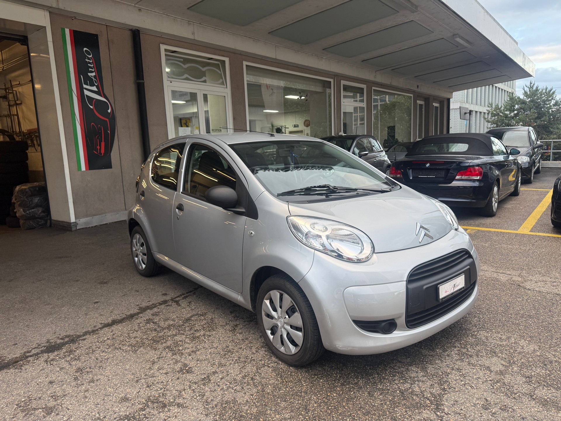 CITROEN C1 1.0i Chic-image-0