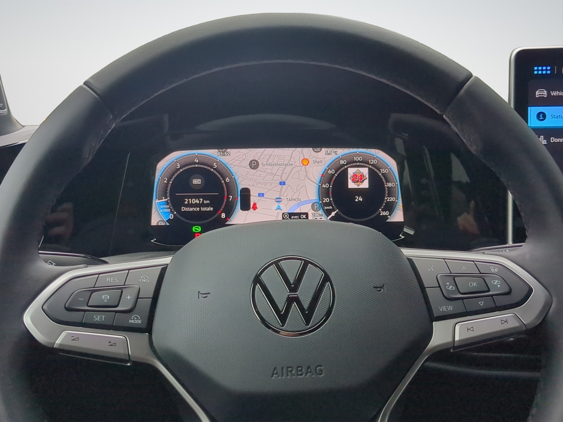 VW Golf 1.5 e TSI mHEV Edition 50 DSG-image-8
