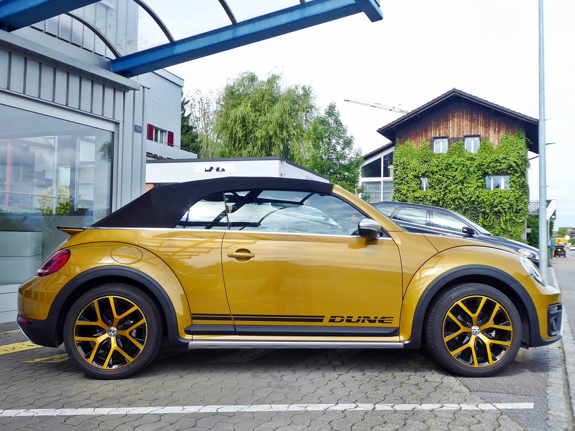 VW Beetle 1.4 TSI BMT Dune-image-1
