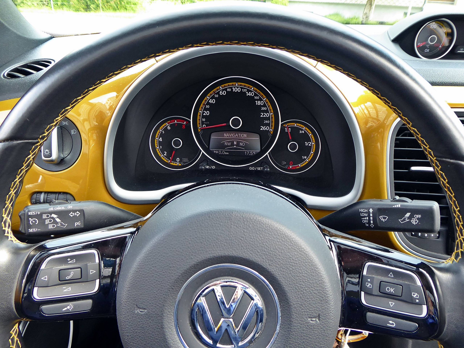 VW Beetle 1.4 TSI BMT Dune-image-9