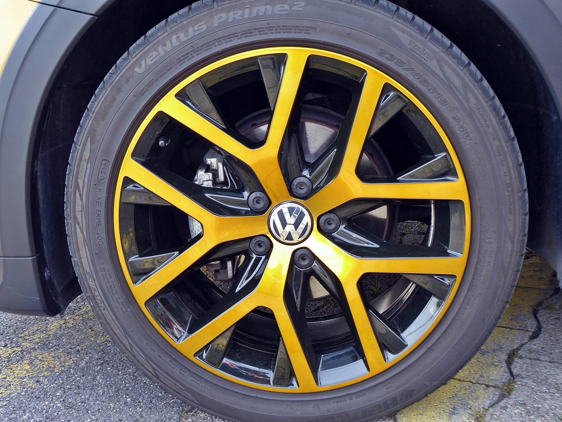 VW Beetle 1.4 TSI BMT Dune-image-11