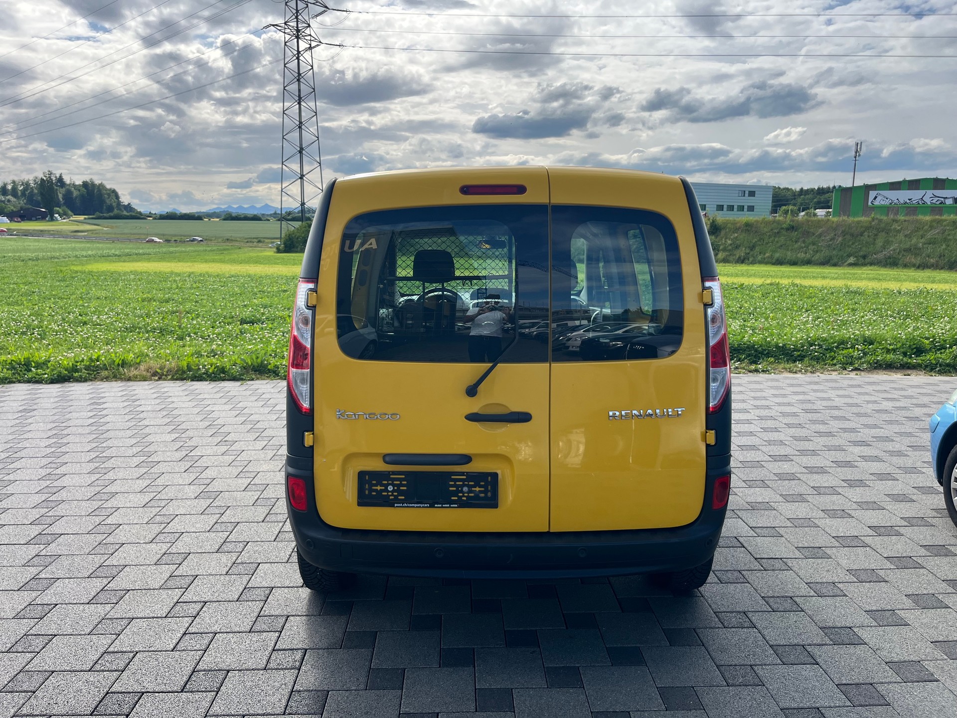 RENAULT Kangoo Z.E. 33 R60 Access-image-4