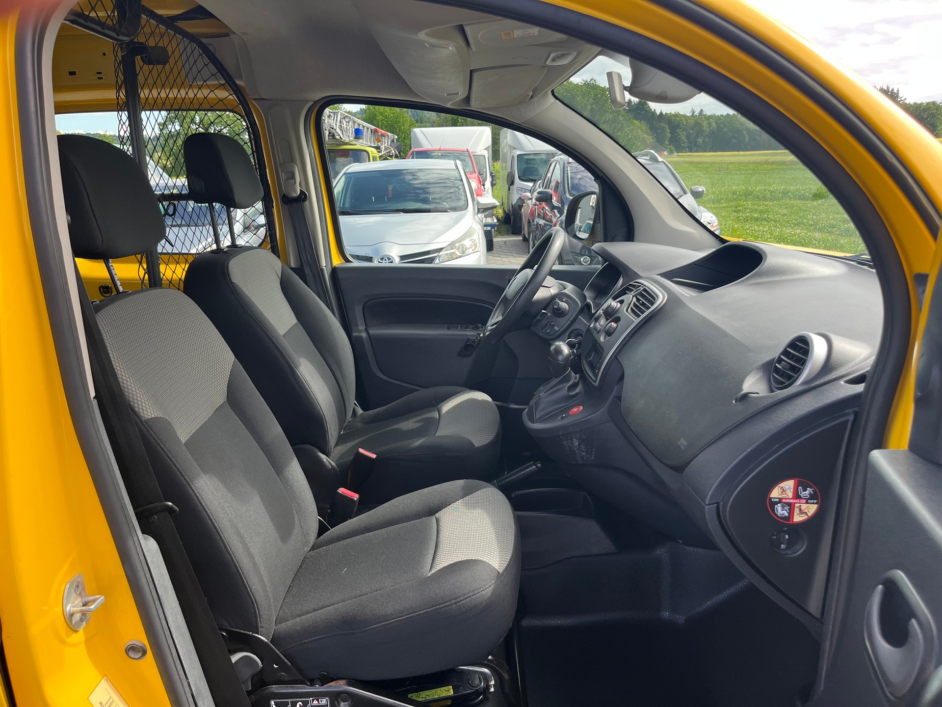RENAULT Kangoo Z.E. 33 R60 Access-image-8