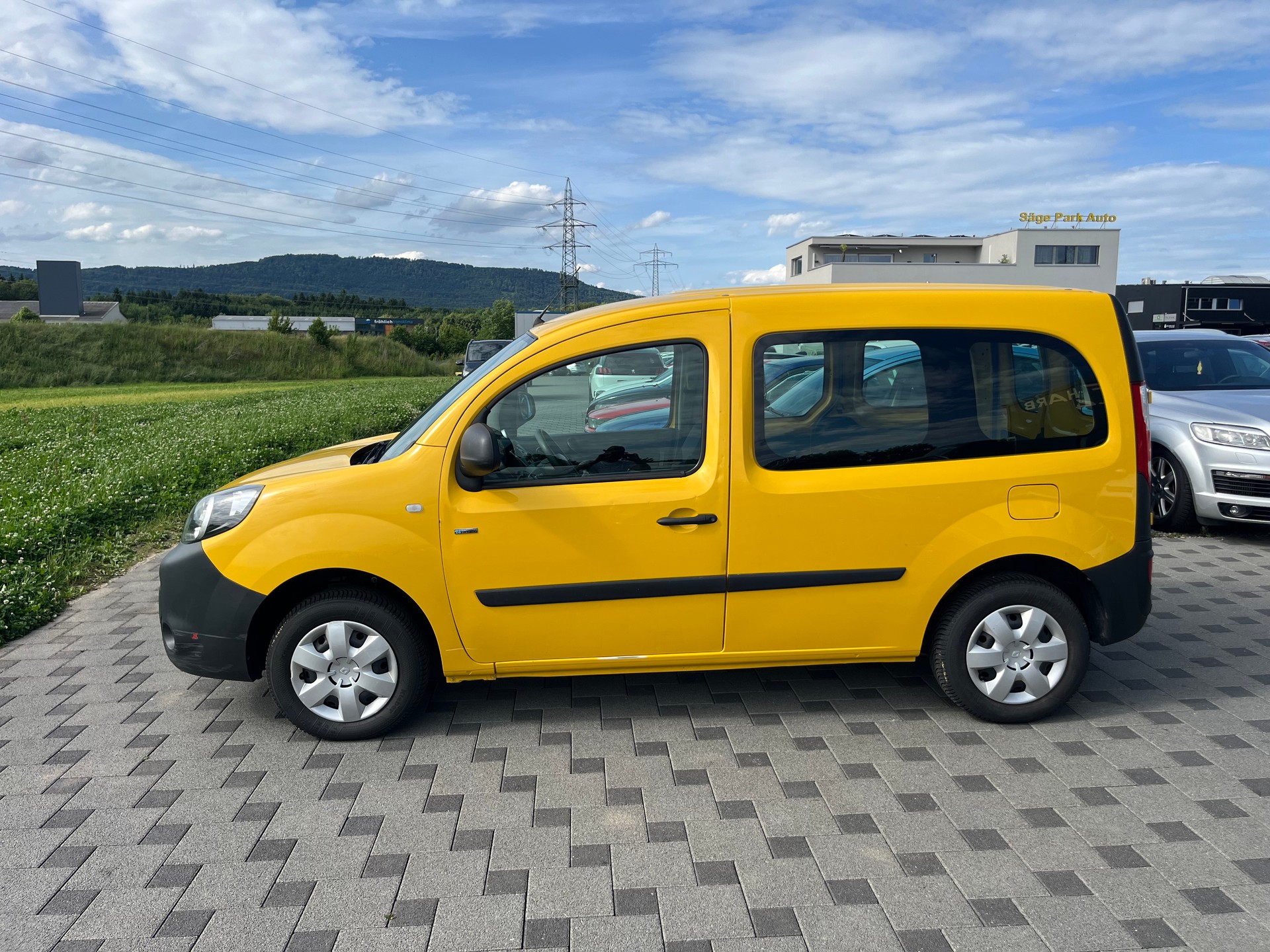 RENAULT Kangoo Z.E. 33 R60 Access-image-7