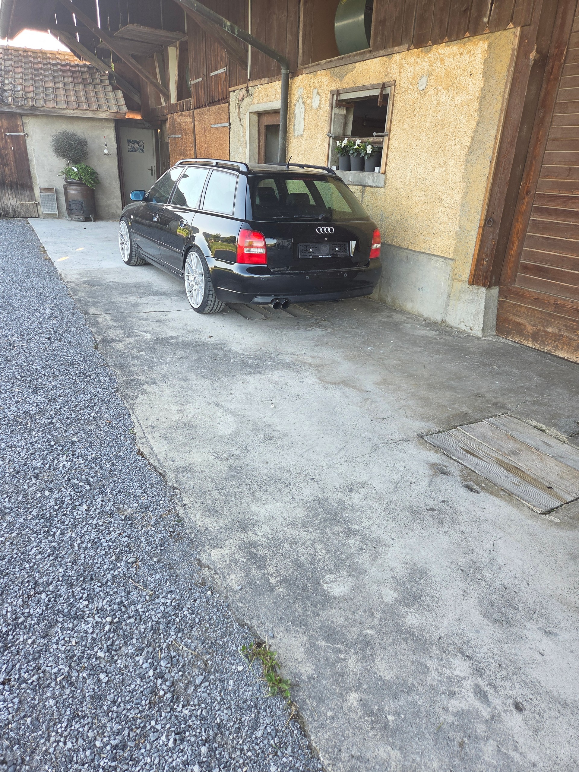 AUDI 2.7 V6 Biturbo quattro-image-2