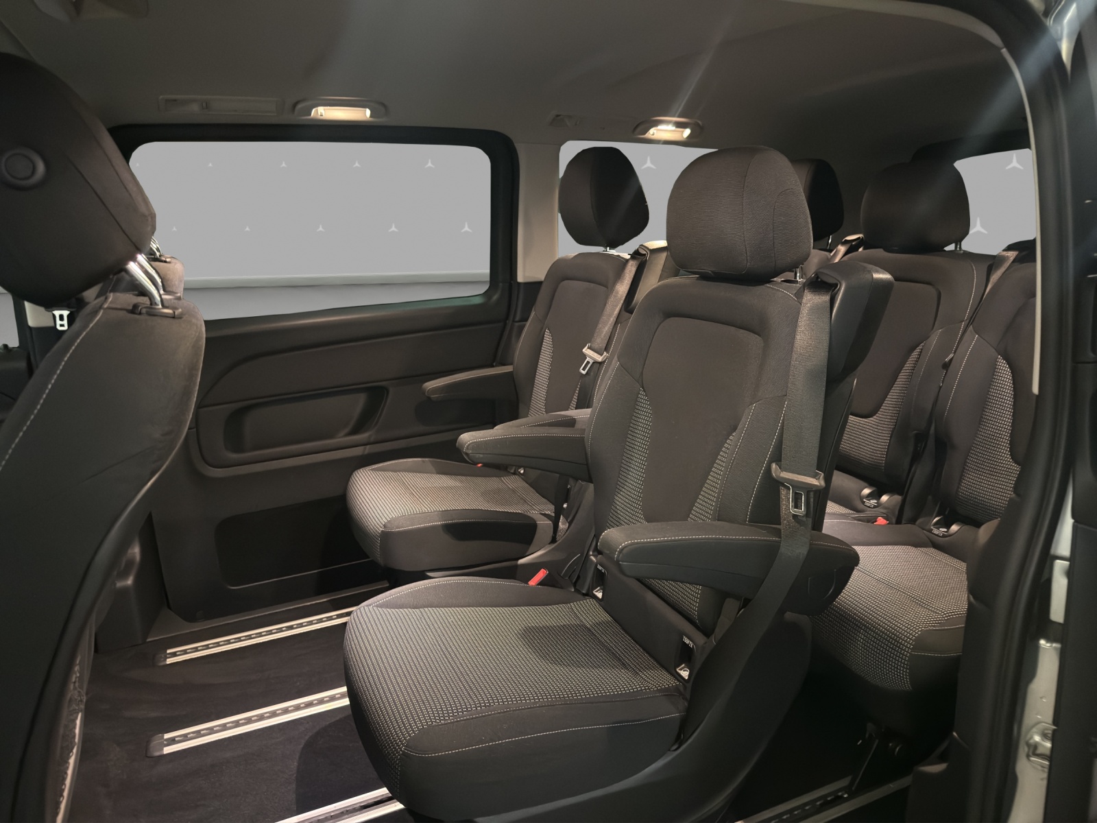 MERCEDES-BENZ V 250 d lang 4M / Sport / AHK 2500 kg / 360 Grad Kamera-image-13