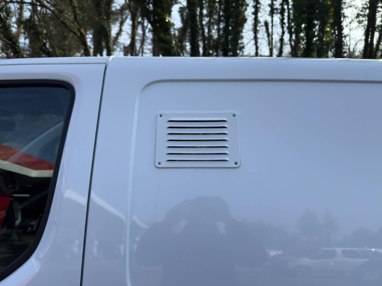 PEUGEOT Expert Kaw. Standard 2.0 BlueHDi 140 Premium S/S-image-12