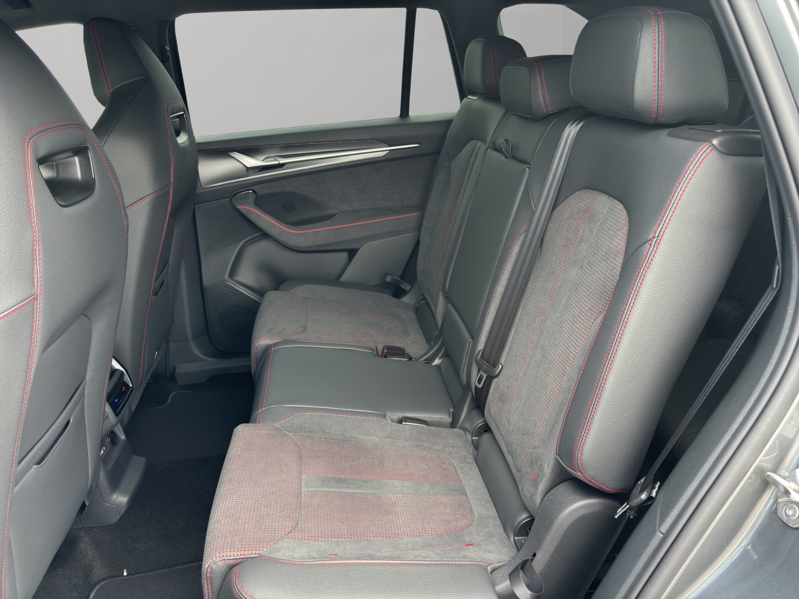 SKODA Kodiaq 2.0 TSI RS 4x4-image-14