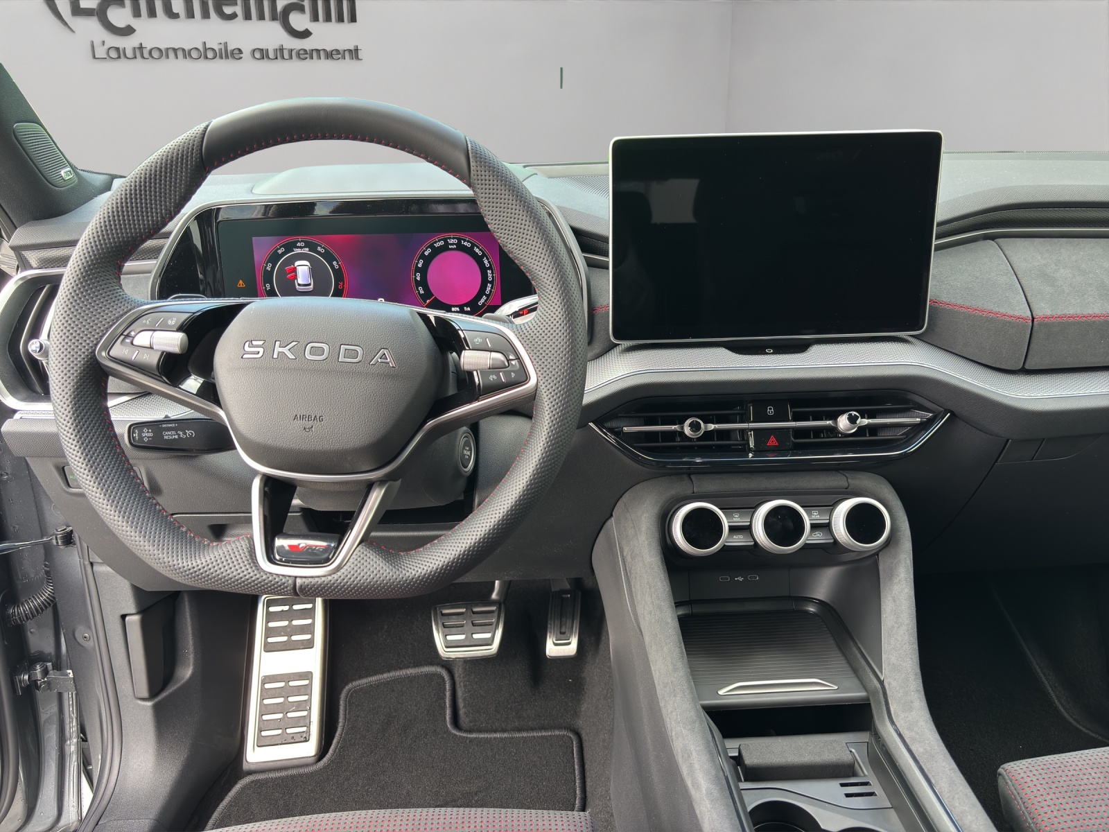 SKODA Kodiaq 2.0 TSI RS 4x4-image-9