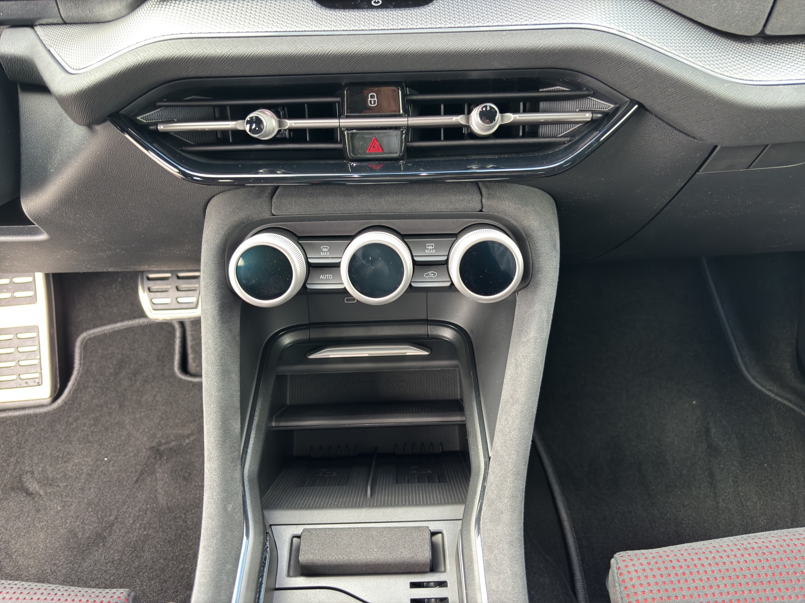 SKODA Kodiaq 2.0 TSI RS 4x4-image-11
