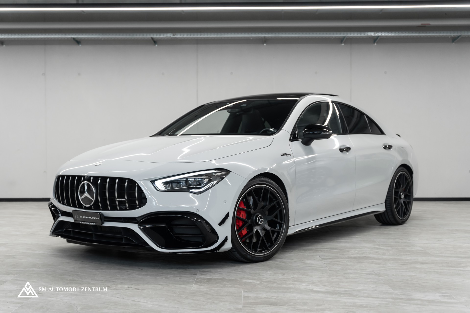 MERCEDES-BENZ CLA 45 AMG 4matic+ / Aero / Panorama / Head-Up / Burmester-image-0