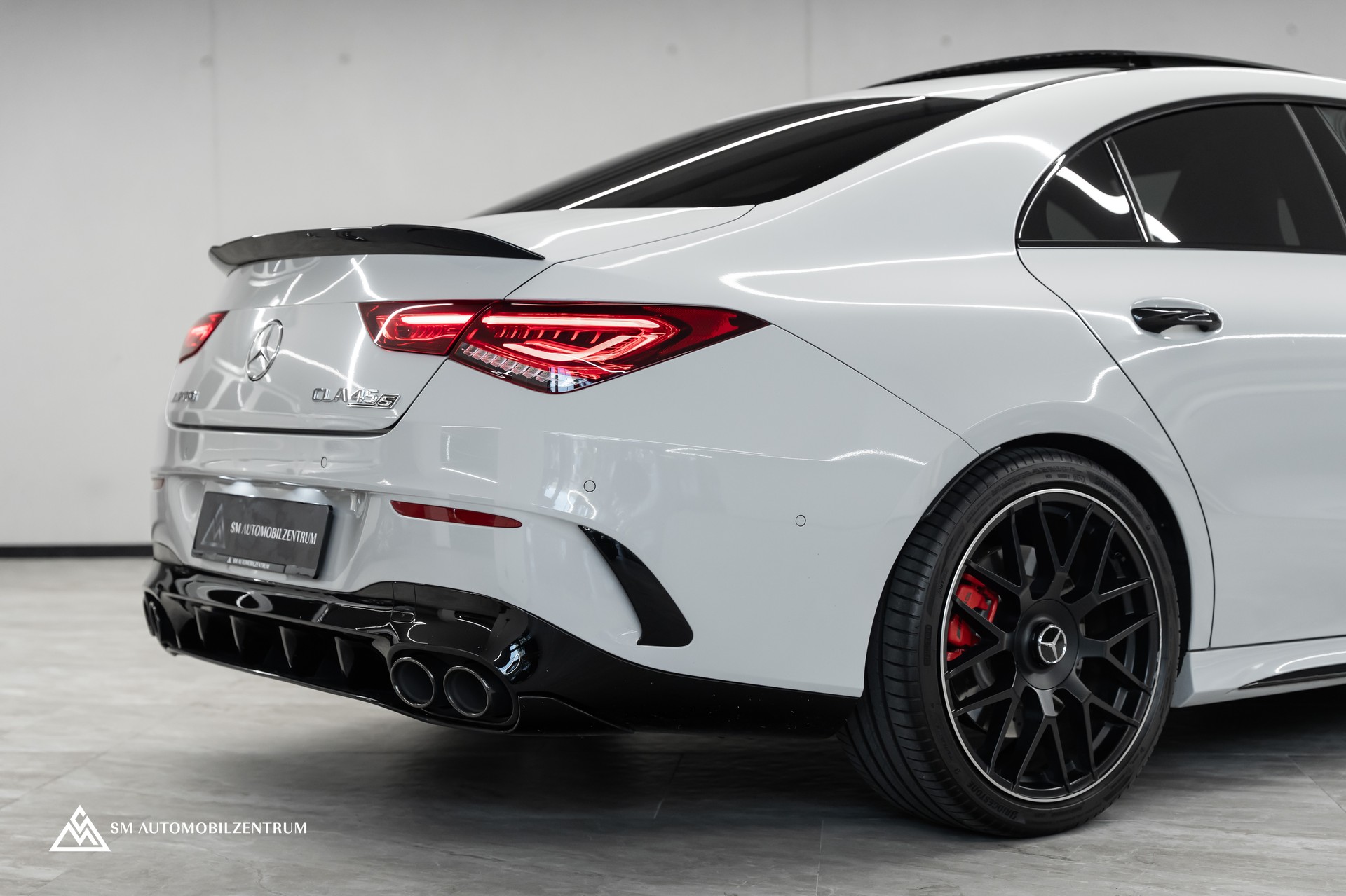 MERCEDES-BENZ CLA 45 AMG 4matic+ / Aero / Panorama / Head-Up / Burmester-image-8