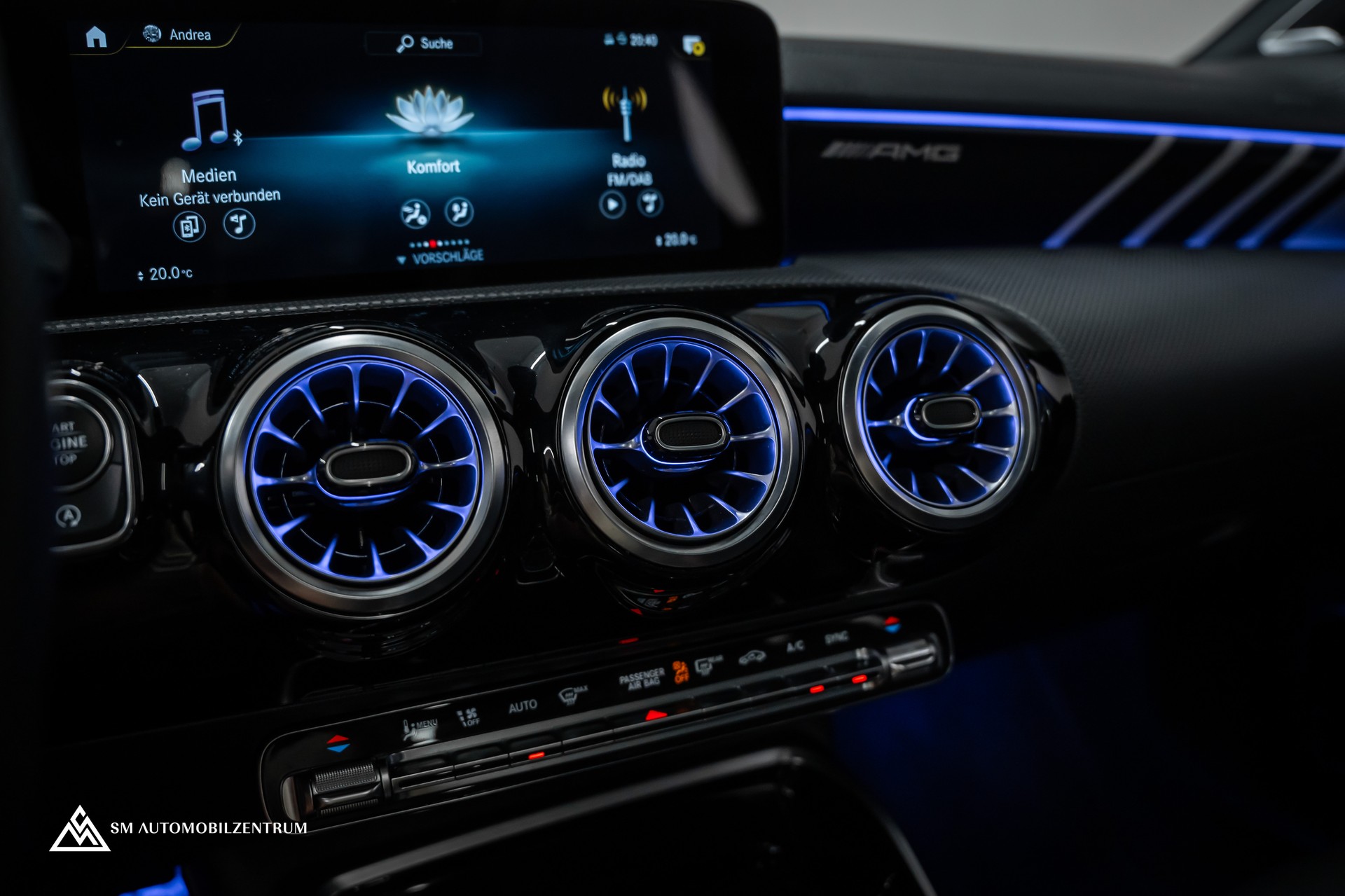 MERCEDES-BENZ CLA 45 AMG 4matic+ / Aero / Panorama / Head-Up / Burmester-image-25