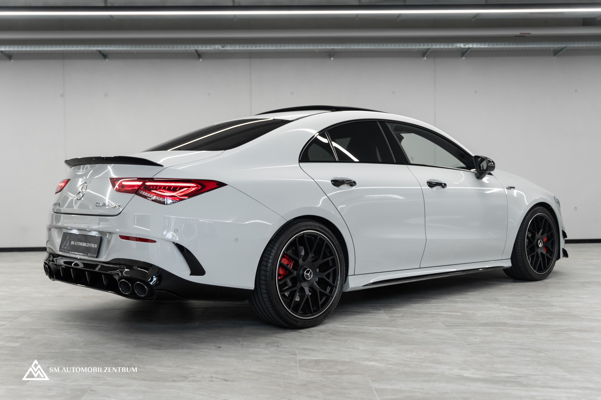 MERCEDES-BENZ CLA 45 AMG 4matic+ / Aero / Panorama / Head-Up / Burmester-image-7