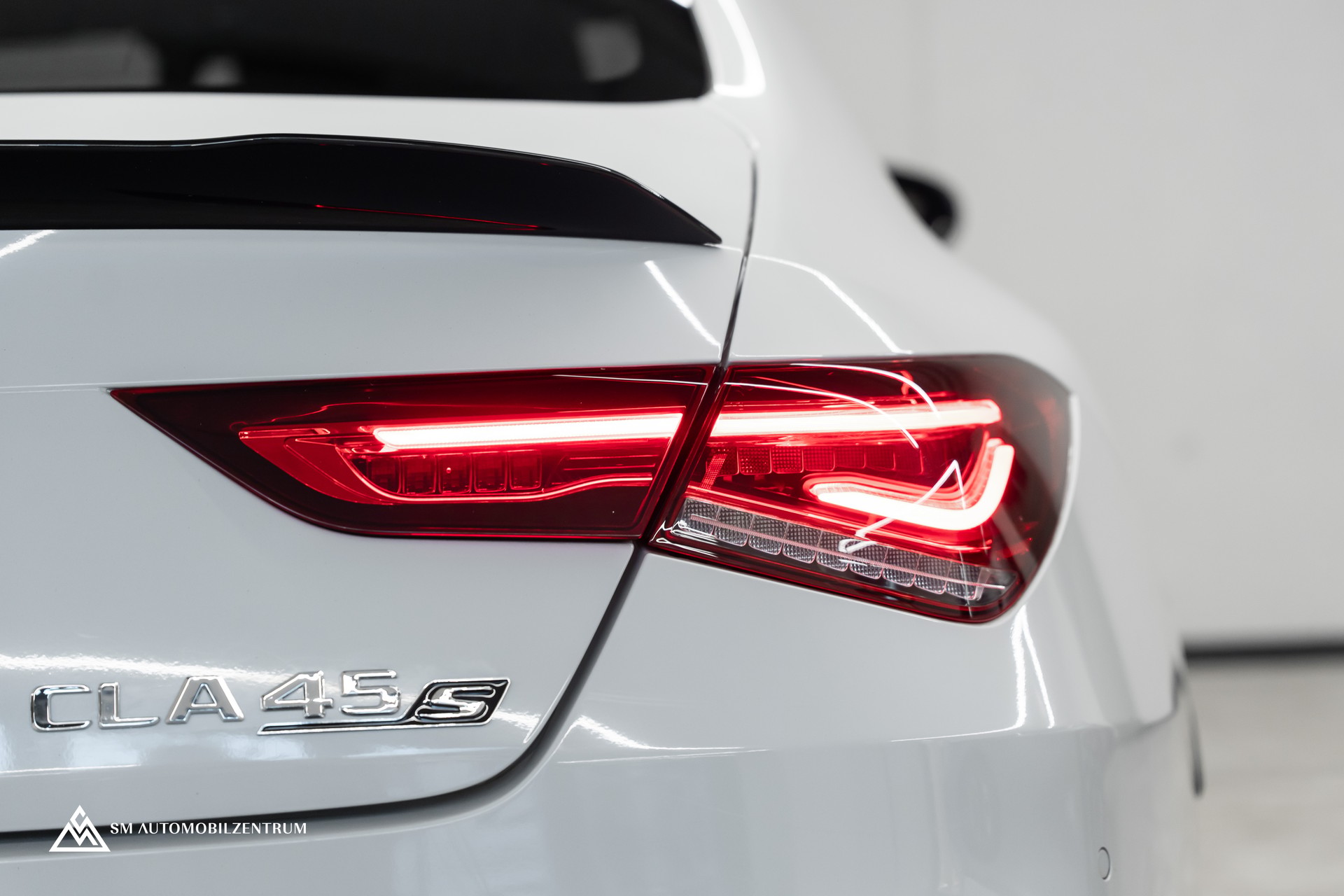 MERCEDES-BENZ CLA 45 AMG 4matic+ / Aero / Panorama / Head-Up / Burmester-image-10