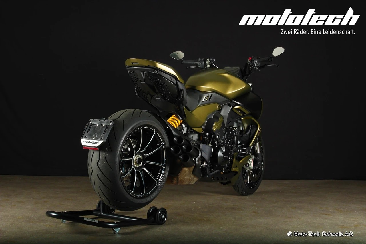 DUCATI Diavel V4-showroom-element-2