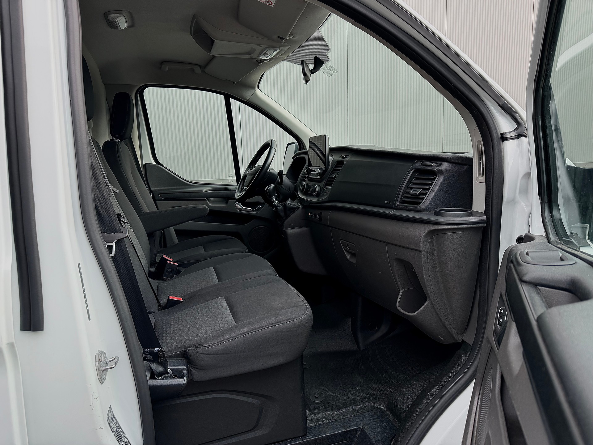 FORD 2.0 TDCi 130 Trend-image-9