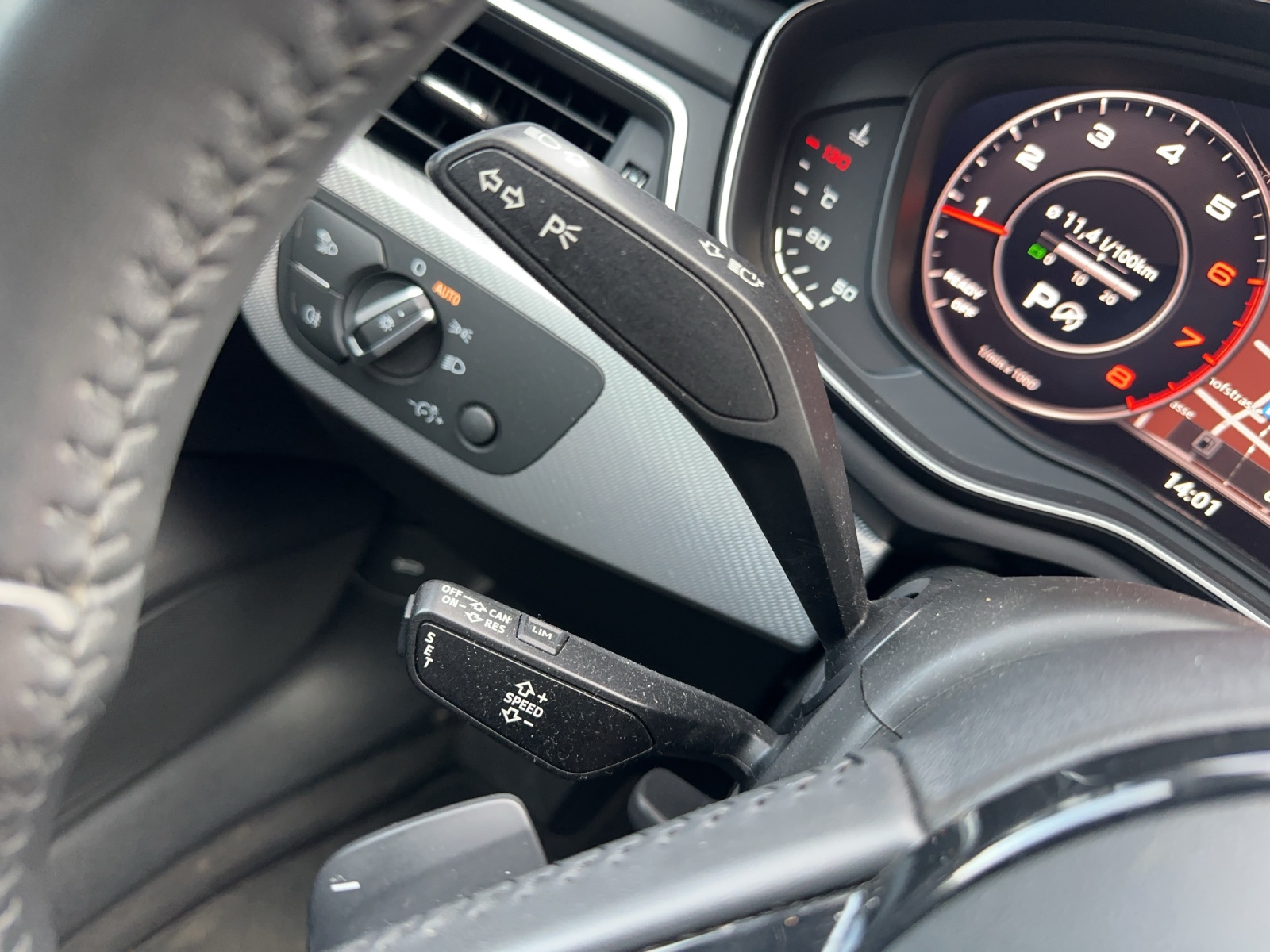 AUDI 2.0 Benzin 35 / 150PS Limusine-image-17