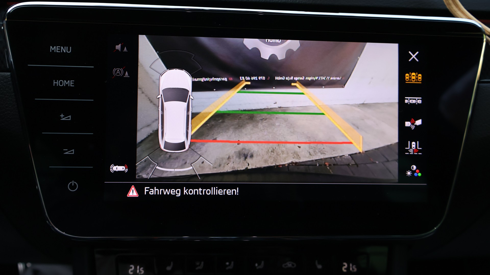 SKODA Superb Combi 2.0 TDi SportLine+ 4x4 DSG-image-19