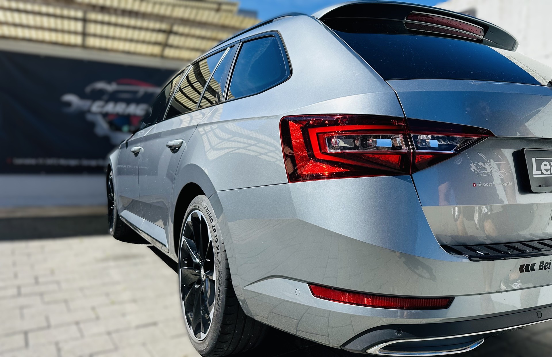 SKODA Superb Combi 2.0 TDi SportLine+ 4x4 DSG-image-3