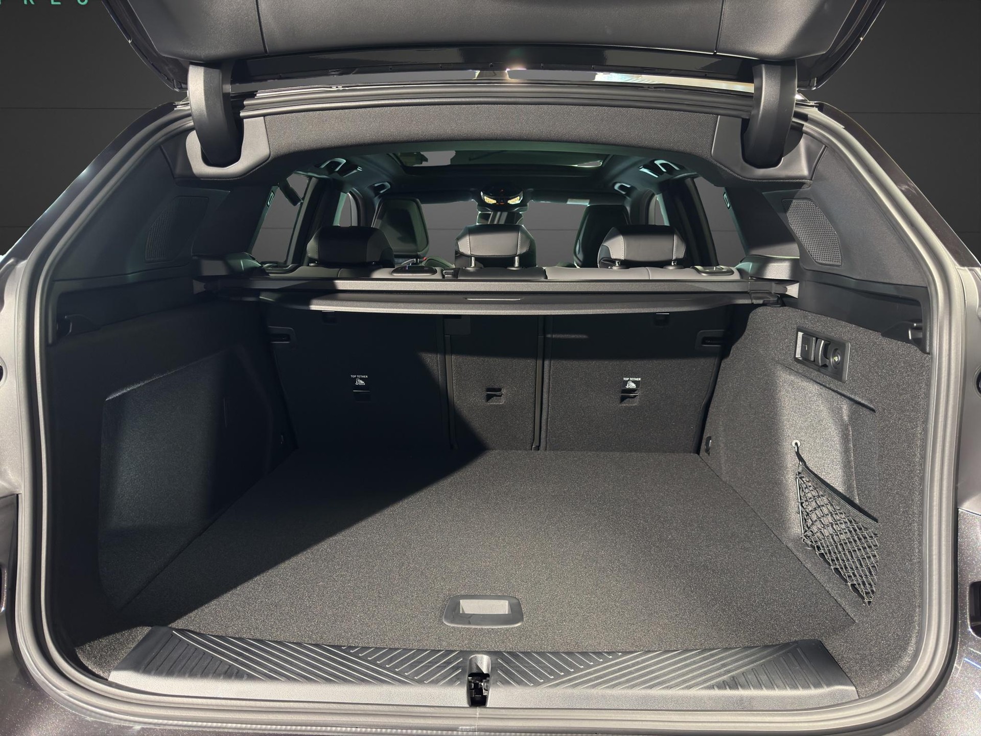 BMW X3 M50i-image-15