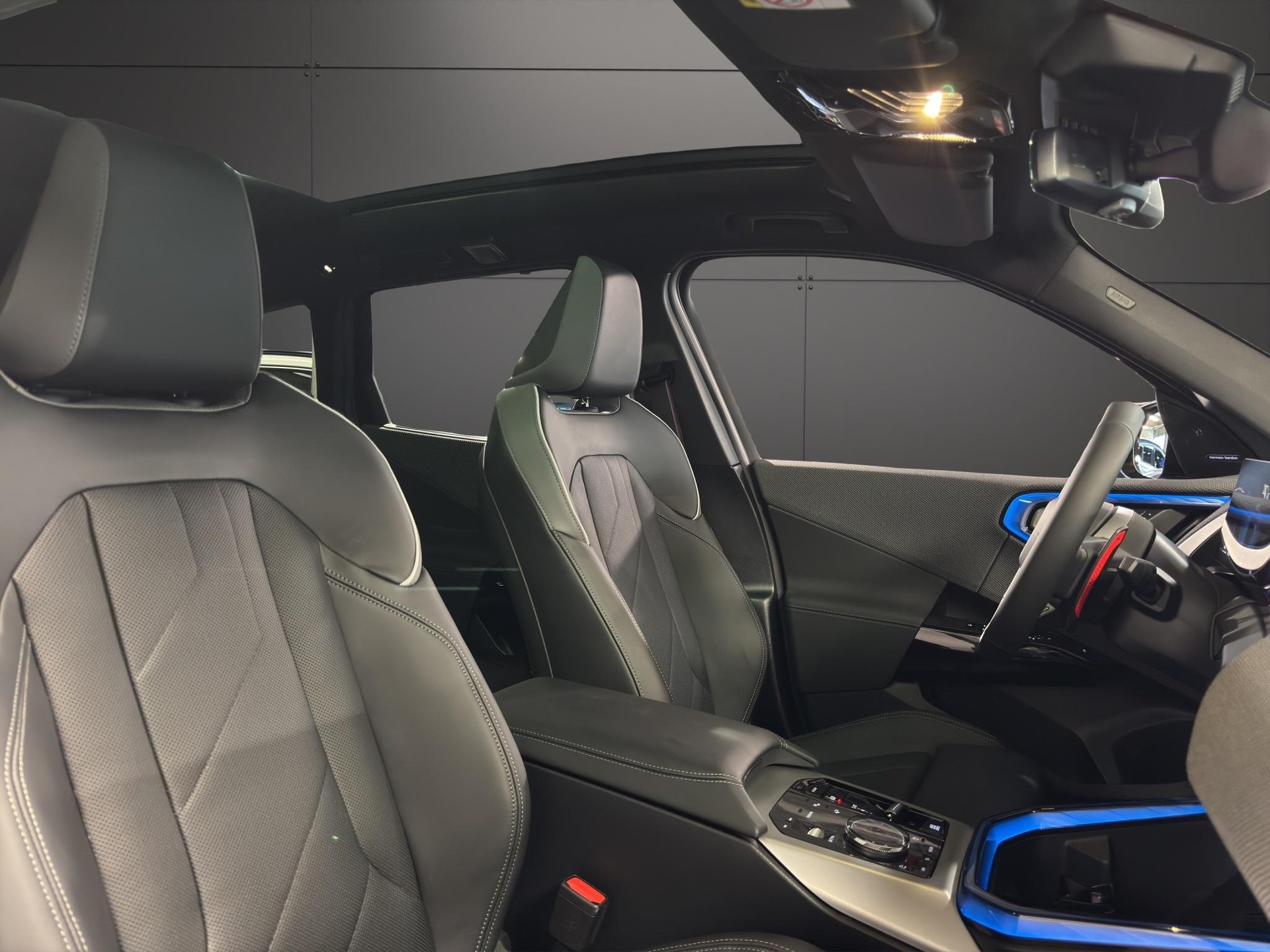 BMW X3 M50i-image-17